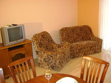 Lokva Rogoznica, Living room in the apartment, air condition available and WiFi.