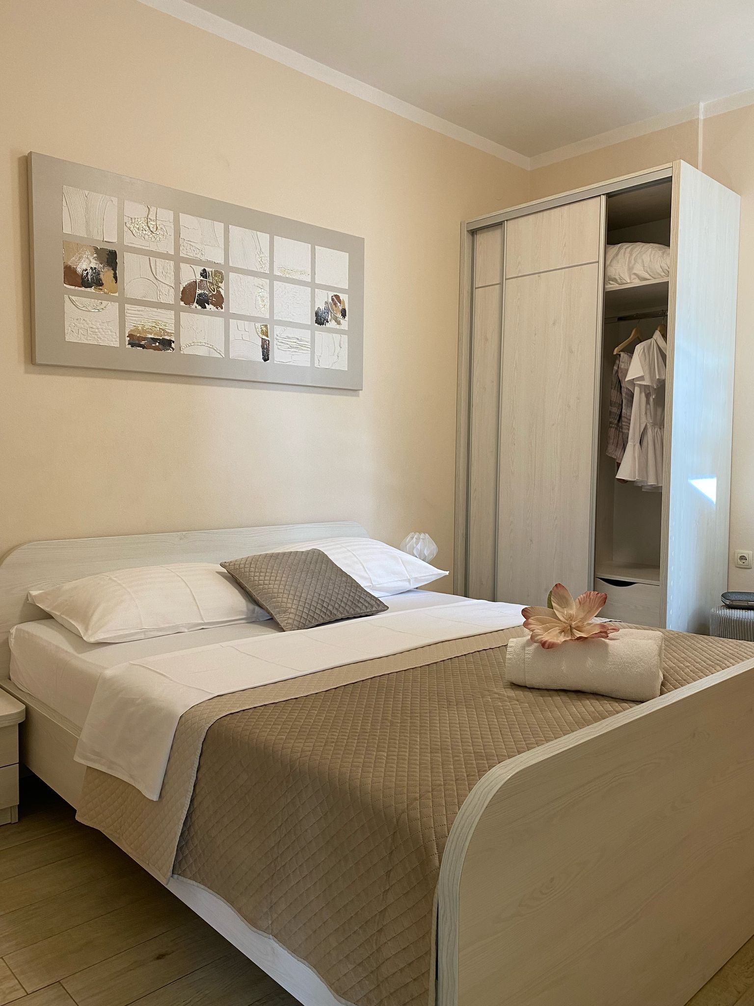 Two bedroom apartment with terrace and sea view Starigrad, Paklenica  A-a