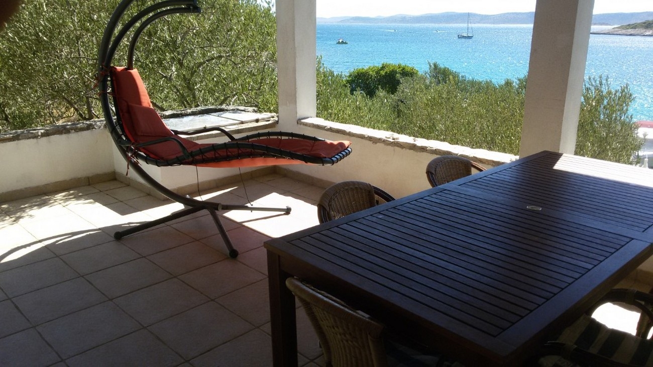 Three bedroom house near beach Cove Žinčena, Pašman  K