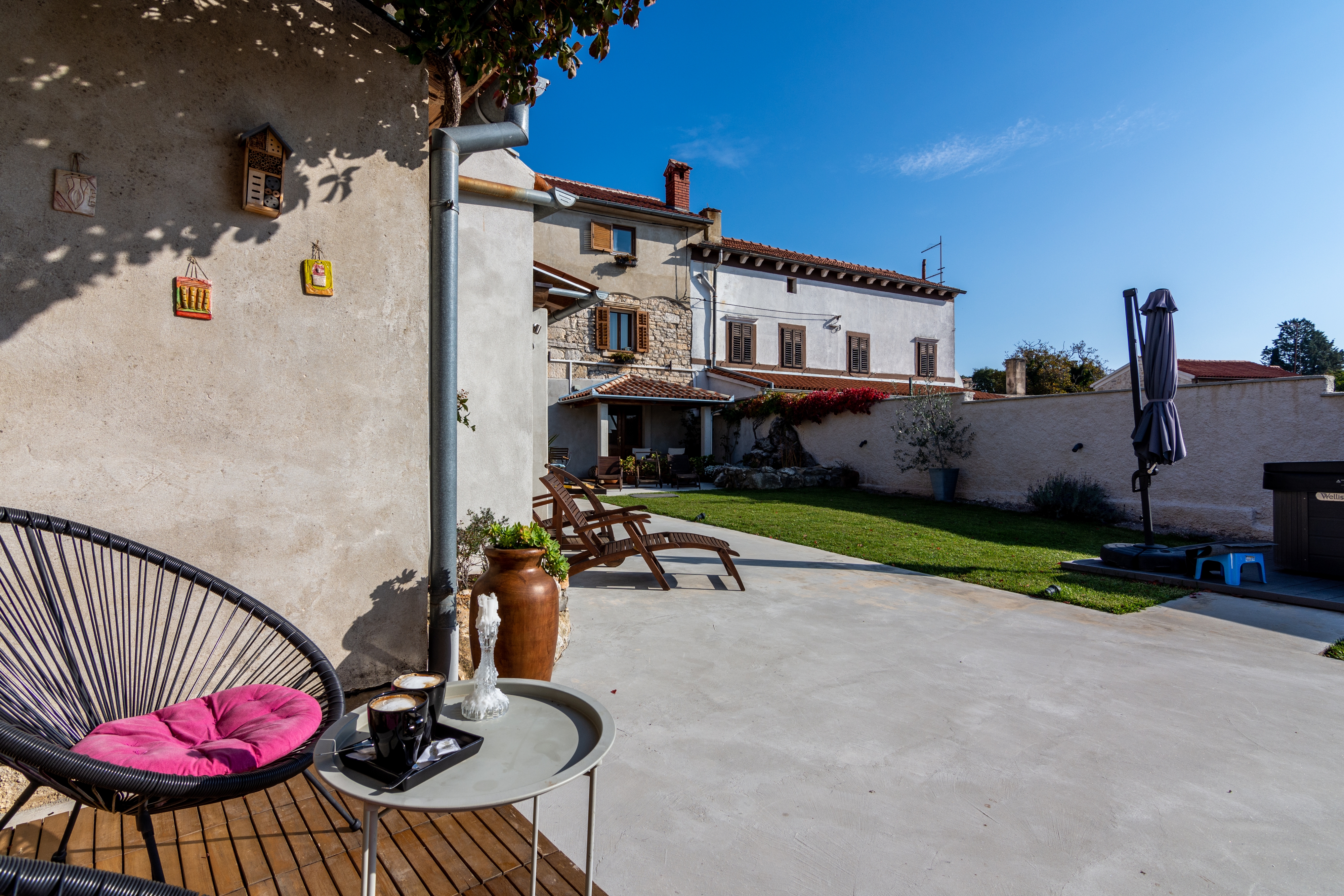 One bedroom apartment with terrace Loborika, Pula  A-a