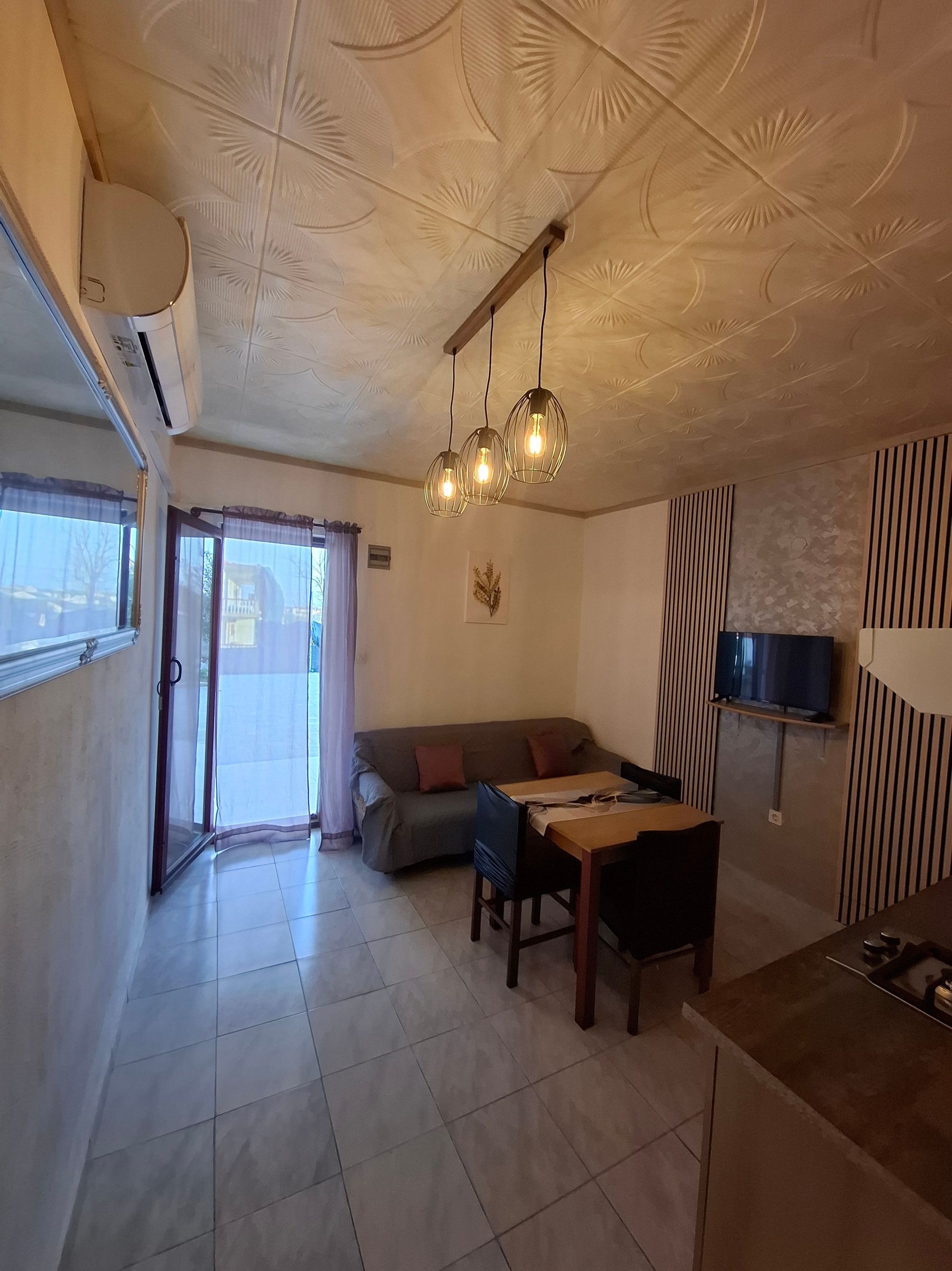 Studio flat with terrace Privlaka, Zadar (AS-12985-c)