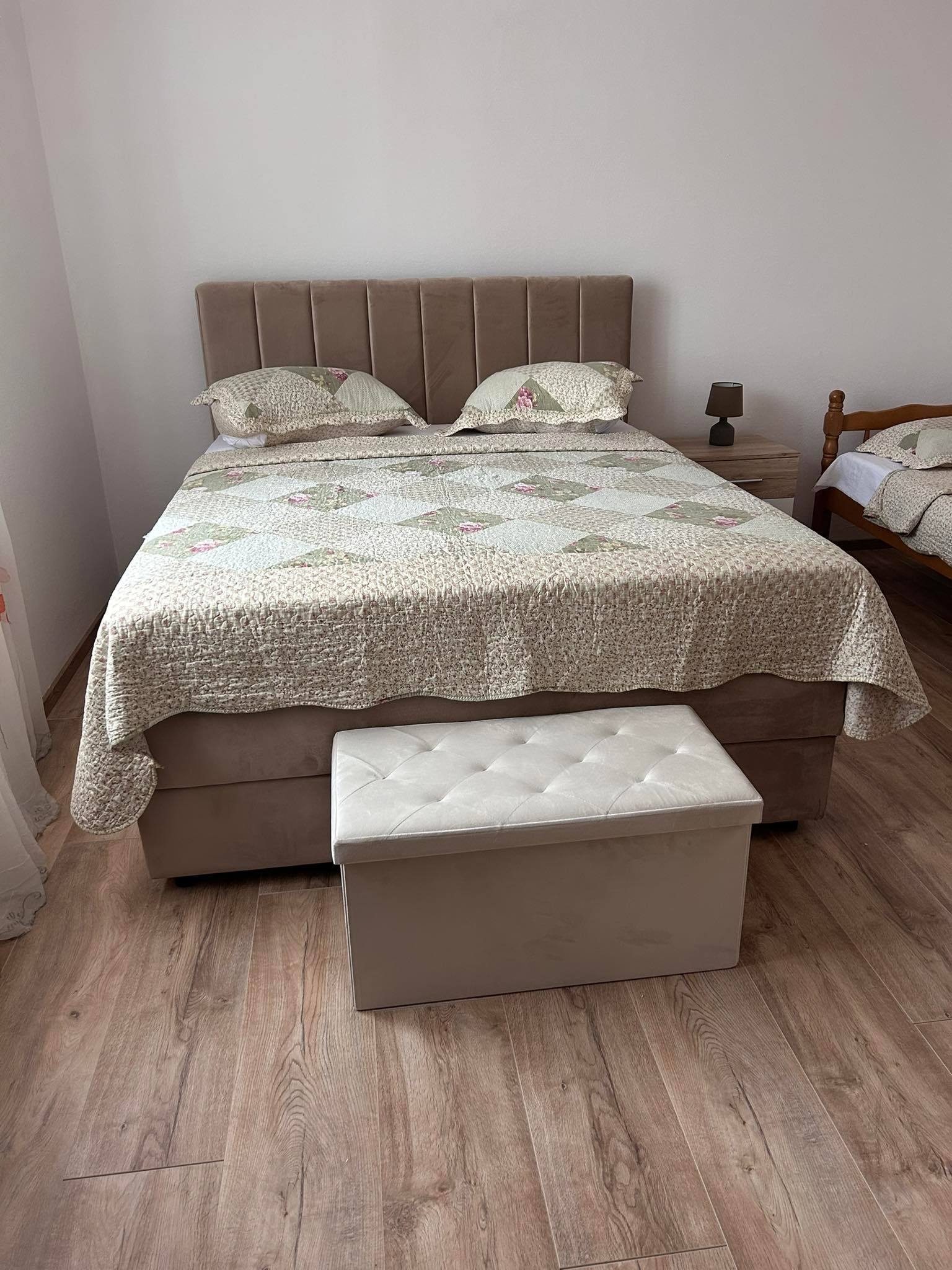 Three bedroom apartment with terrace and sea view Zaton, Zadar  A-b