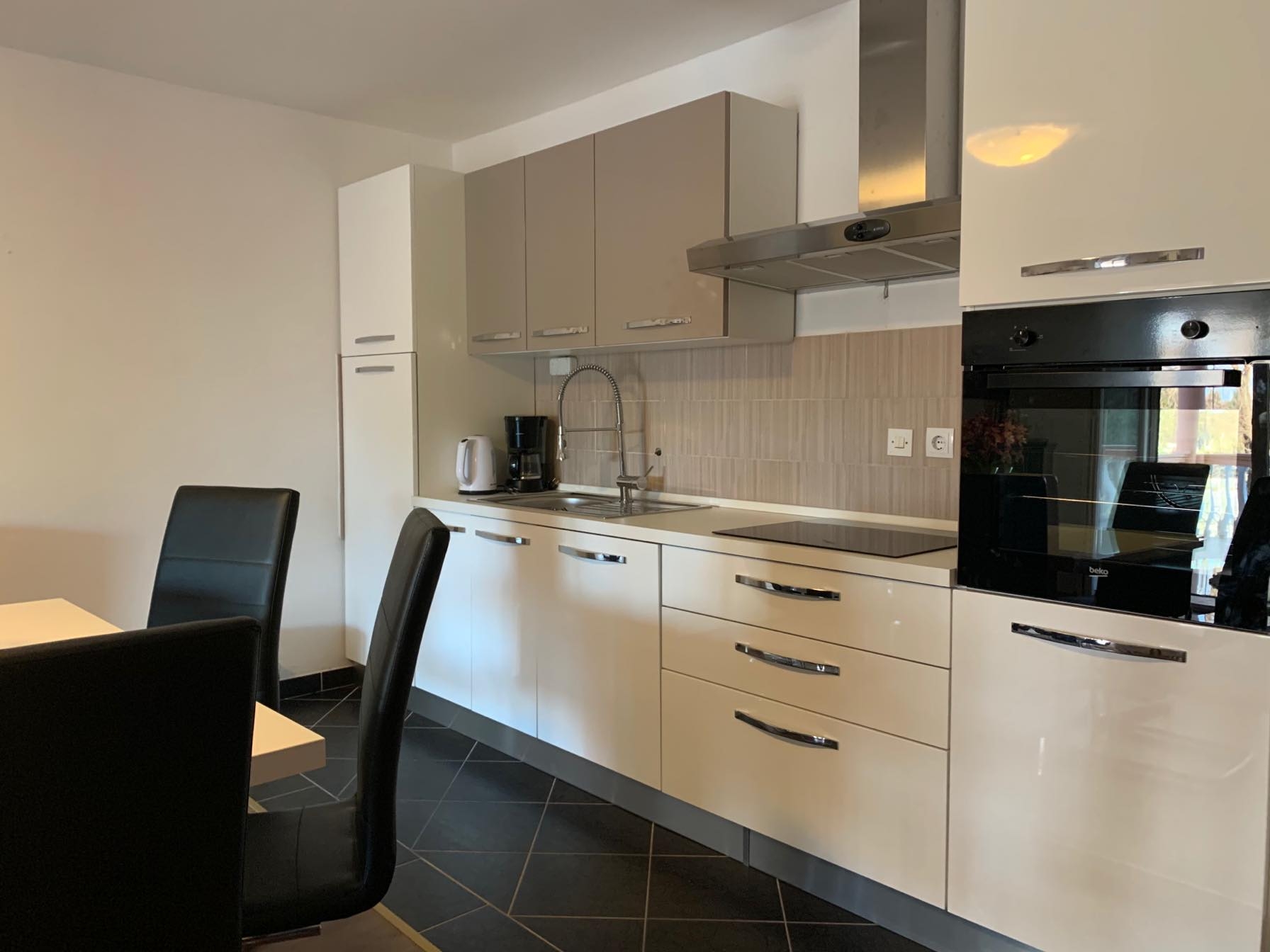 Three bedroom apartment with terrace and sea view Zaton, Zadar  A-b