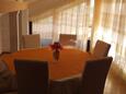 Dining room Privlaka, Dining room in the apartment, air condition available, (pet friendly) and WiFi.