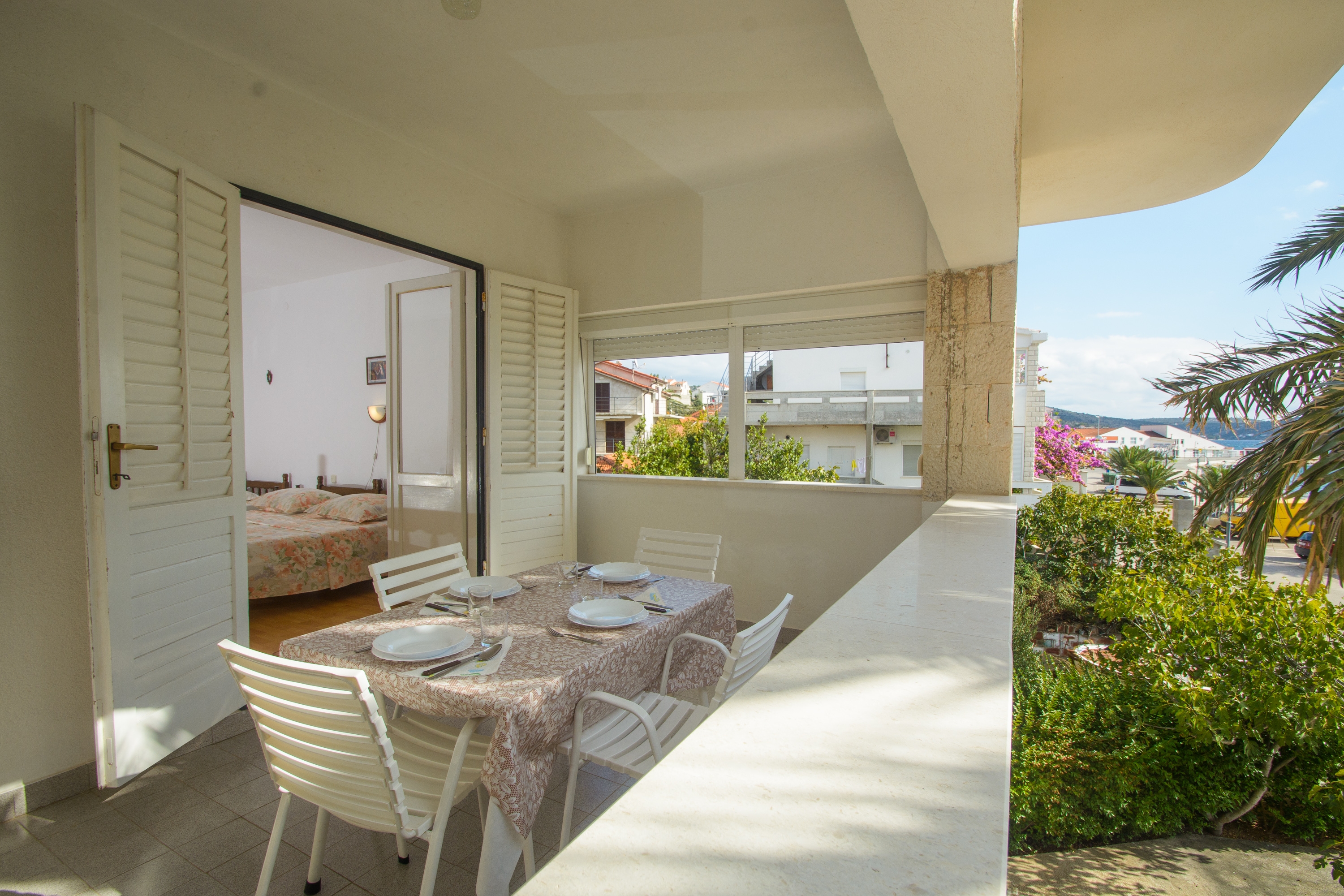 One bedroom apartment with terrace and sea view Rogoznica (A-12995-b) One bedroom apartment with terrace and sea view Rogoznica (A-12995-b)