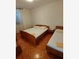 Спальня 1 Novalja, Спальня 1 в размещении типа apartment, WiFi.