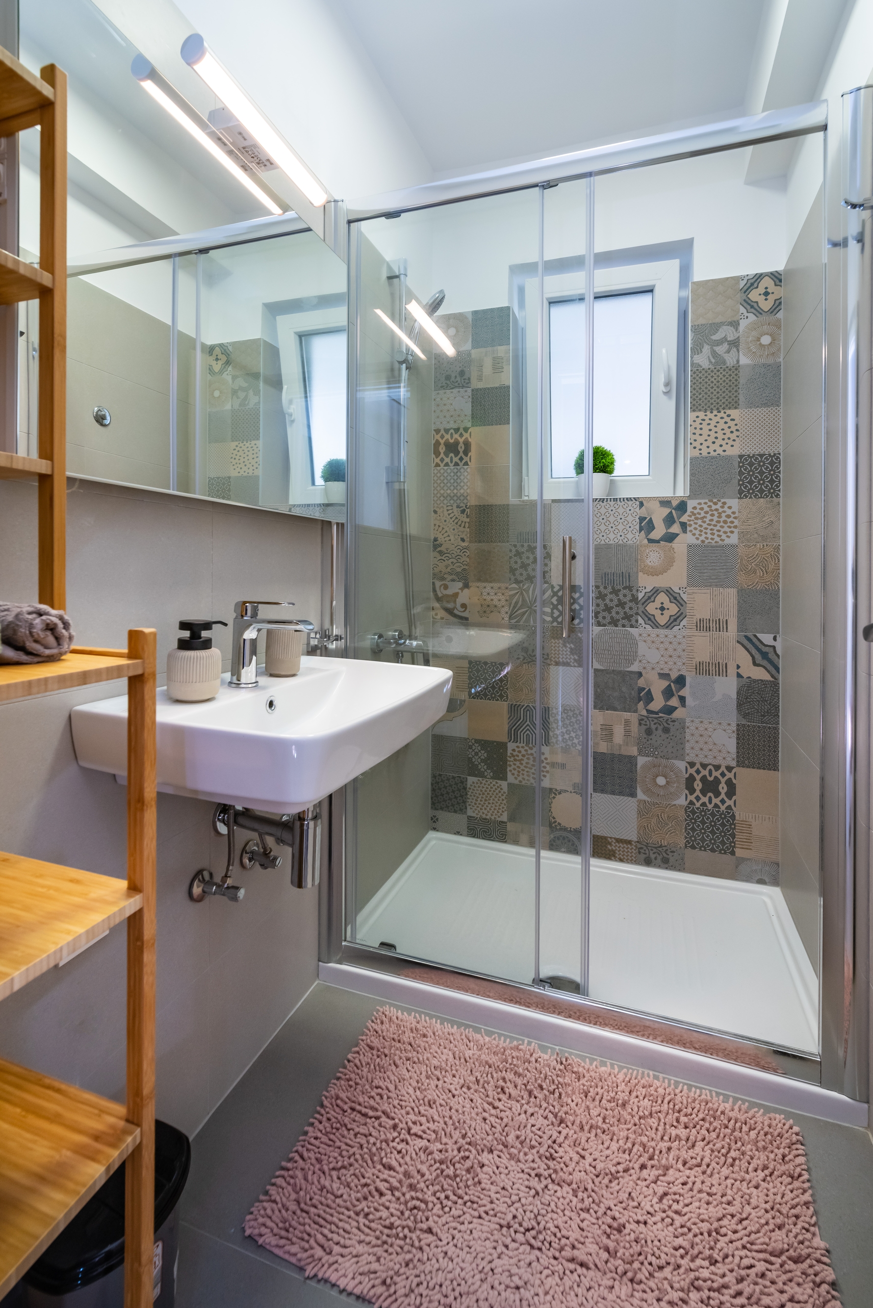 Two bedroom apartment with terrace Mandre, Pag  A-a
