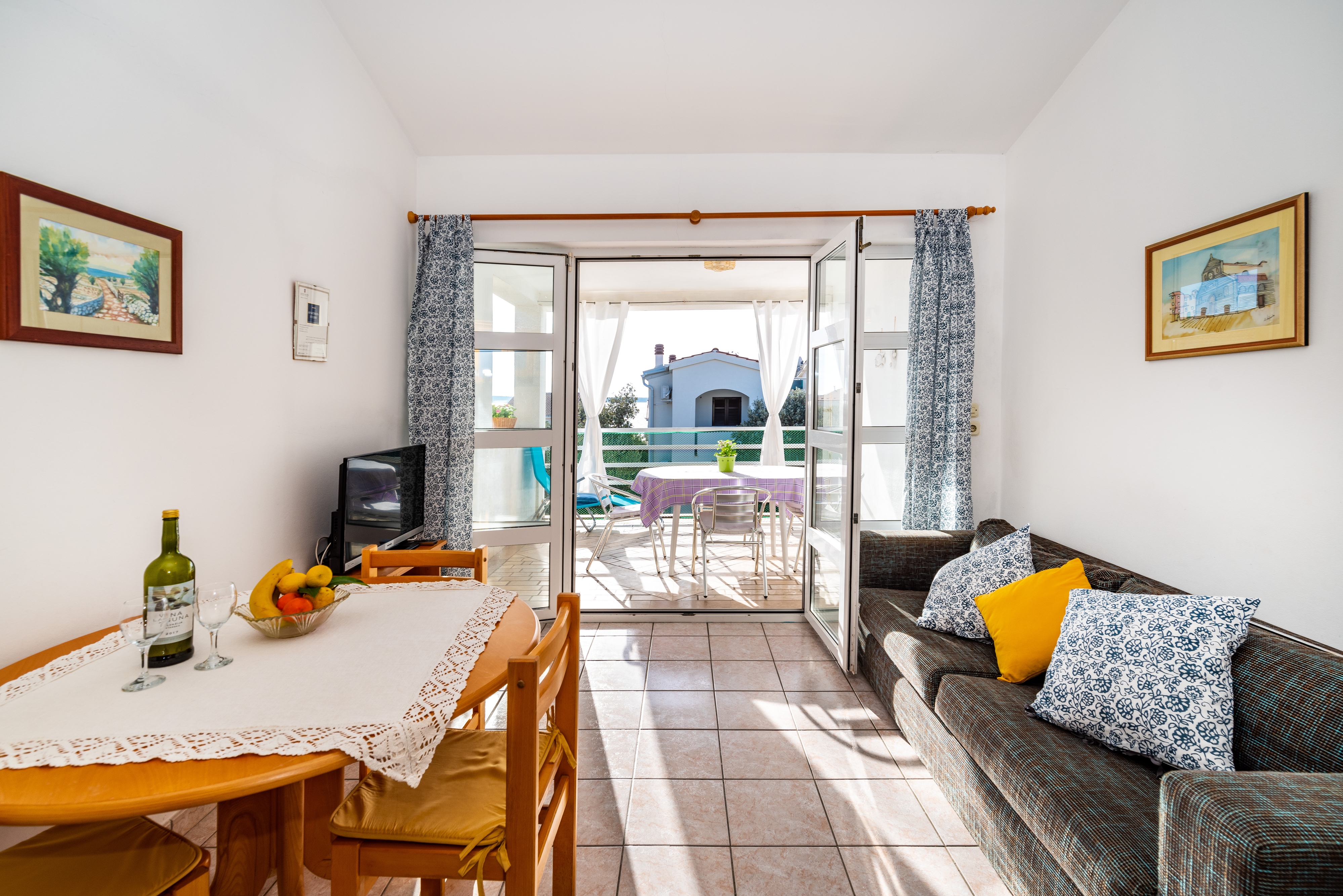 Two bedroom apartment with terrace and sea view Mandre, Pag (A-13015-b)