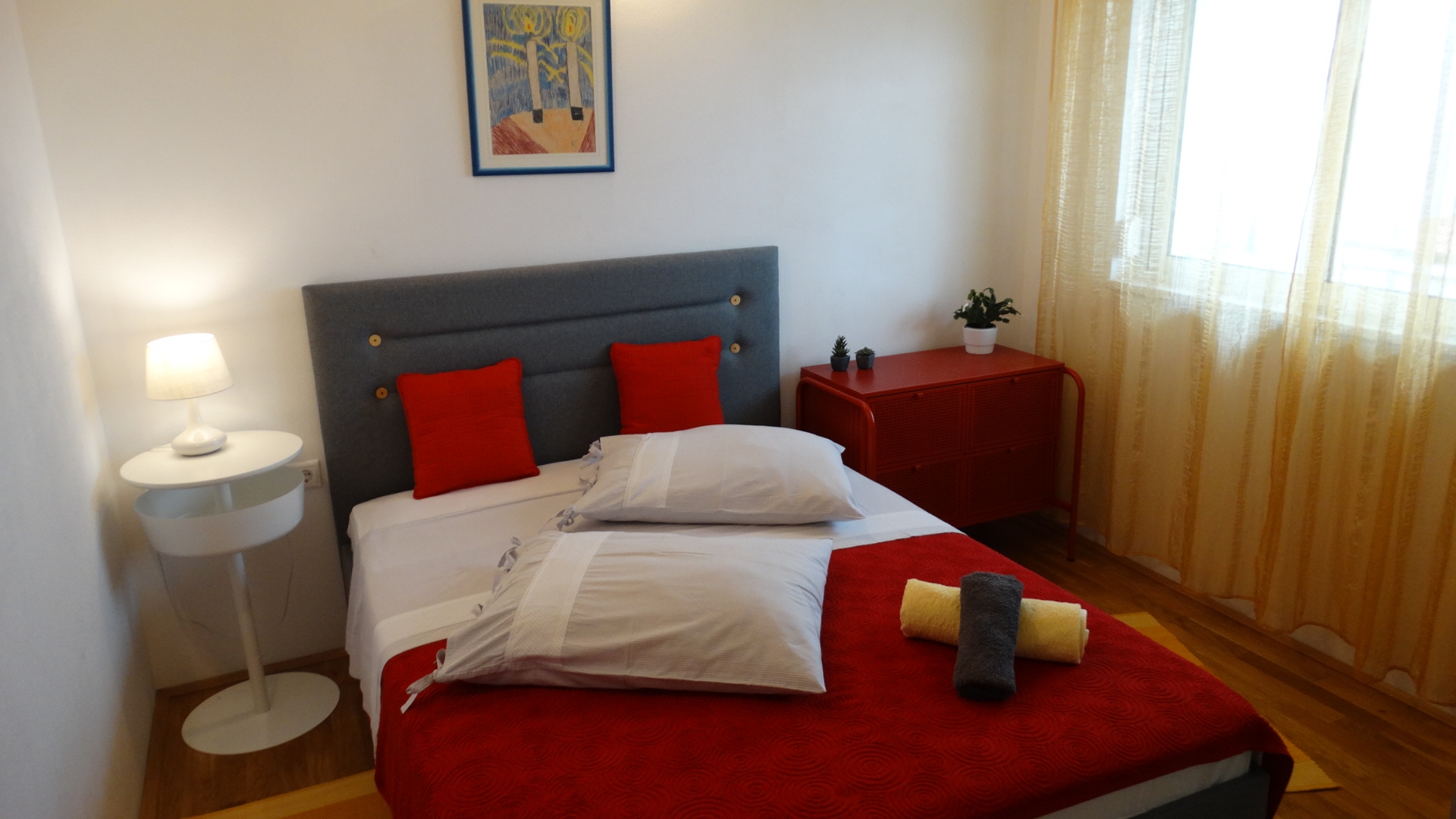 Two bedroom apartment with terrace and sea view Nemira, Omiš  A-c