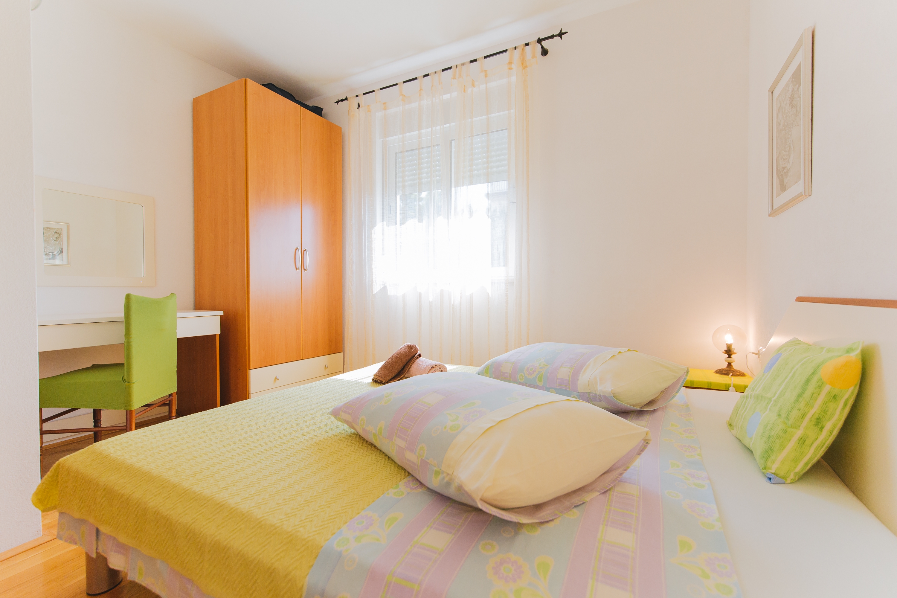 Two bedroom apartment with terrace and sea view Nemira, Omiš  A-c