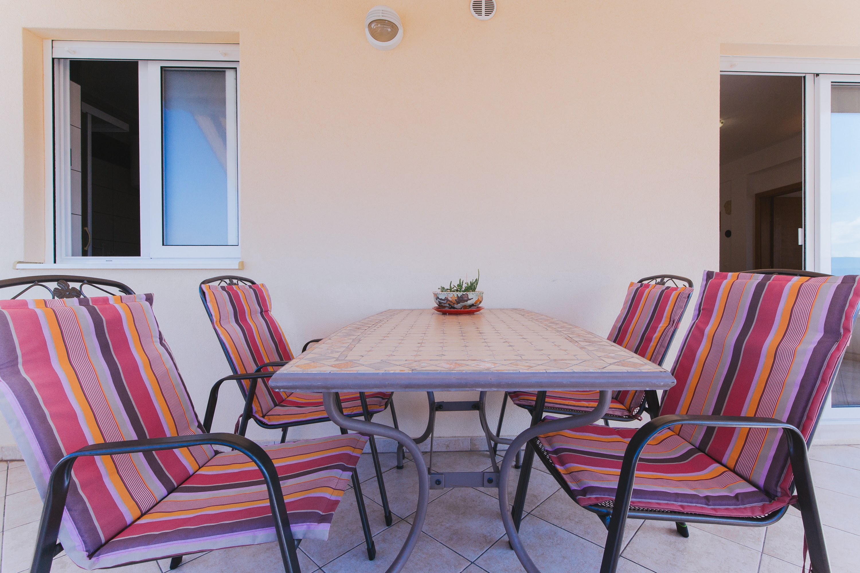 Two bedroom apartment with terrace and sea view Nemira, Omiš  A-c