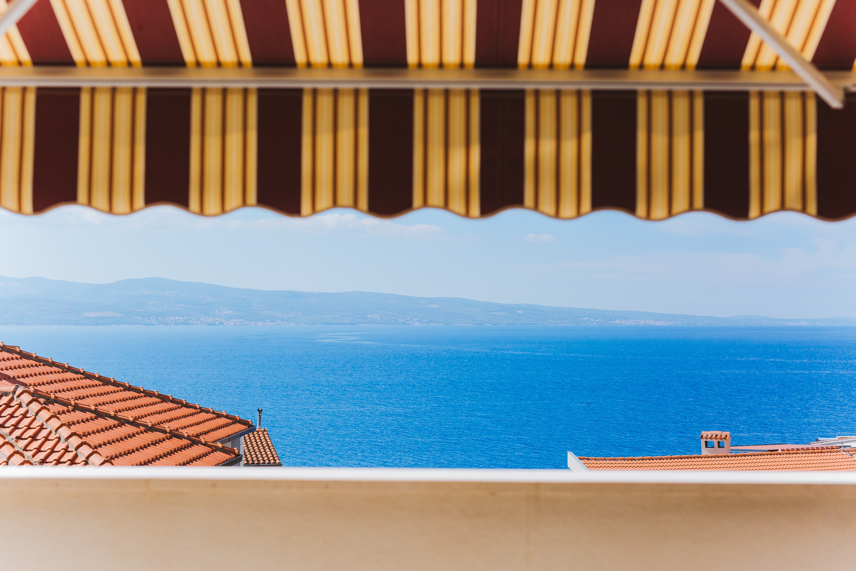 Two bedroom apartment with terrace and sea view Nemira, Omiš  A-c