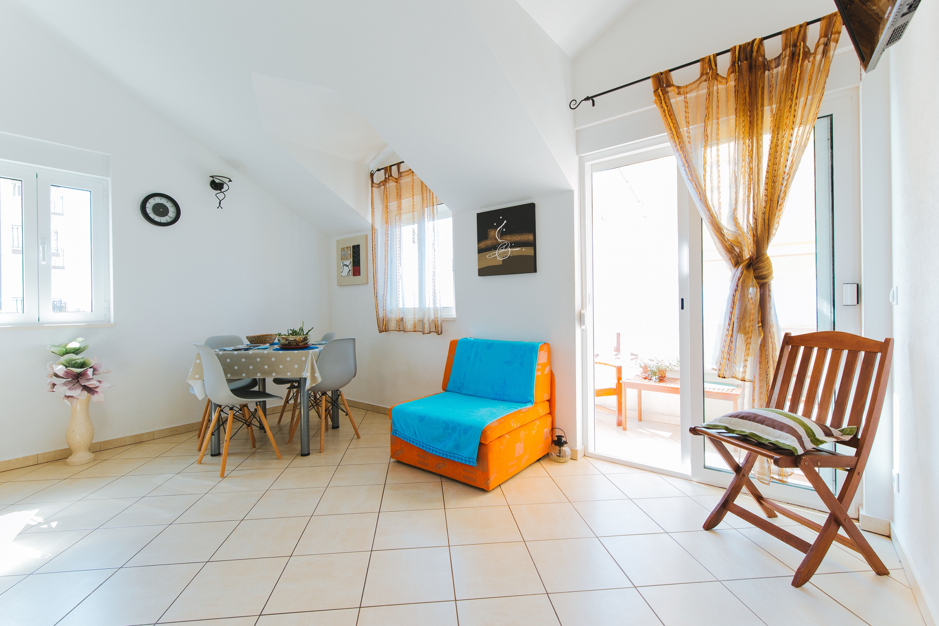 Two bedroom apartment with terrace and sea view Nemira (Omiš) (A-13055-d)