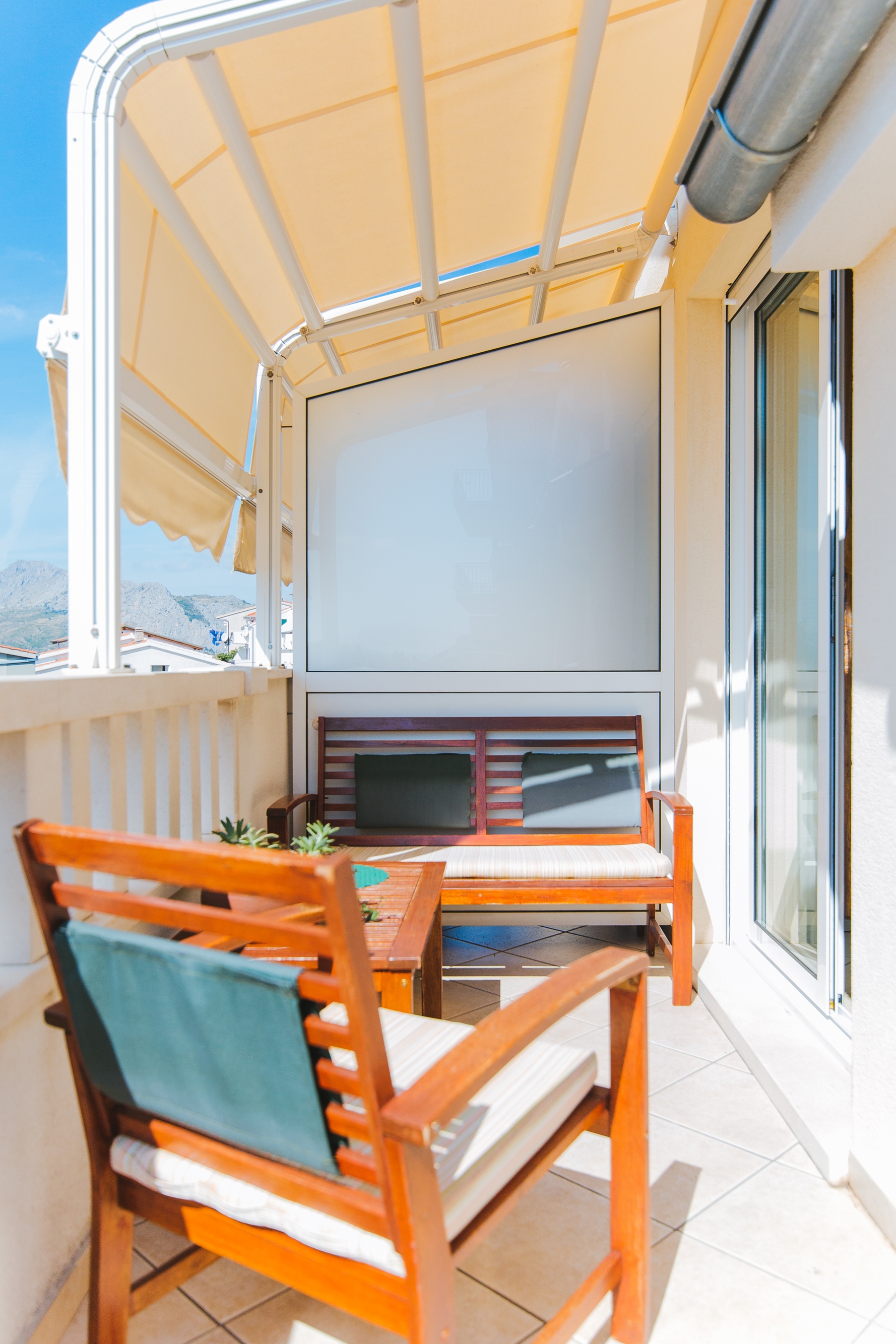 Two bedroom apartment with terrace and sea view Nemira, Omiš  A-d