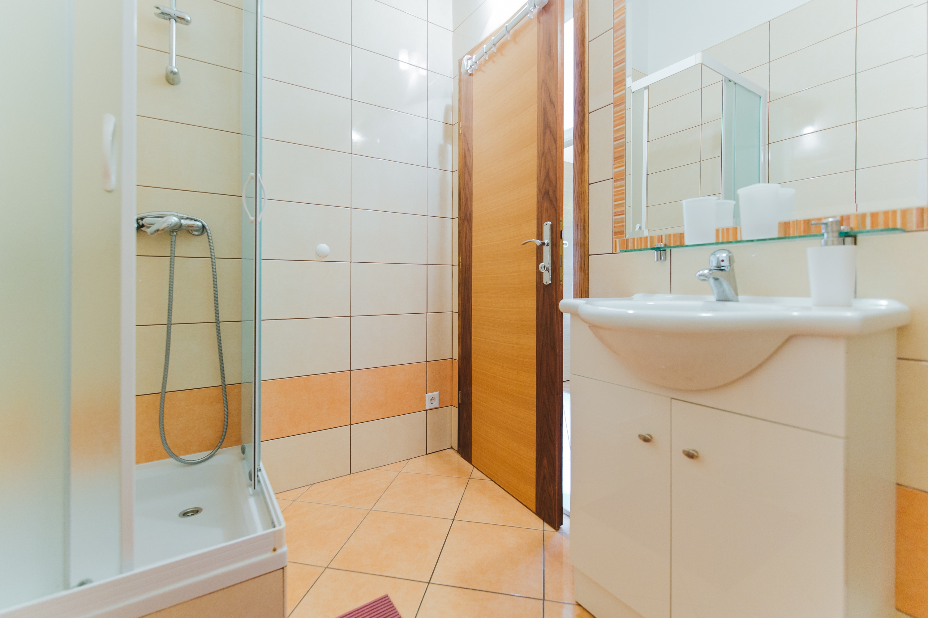 Two bedroom apartment with terrace and sea view Nemira, Omiš  A-e