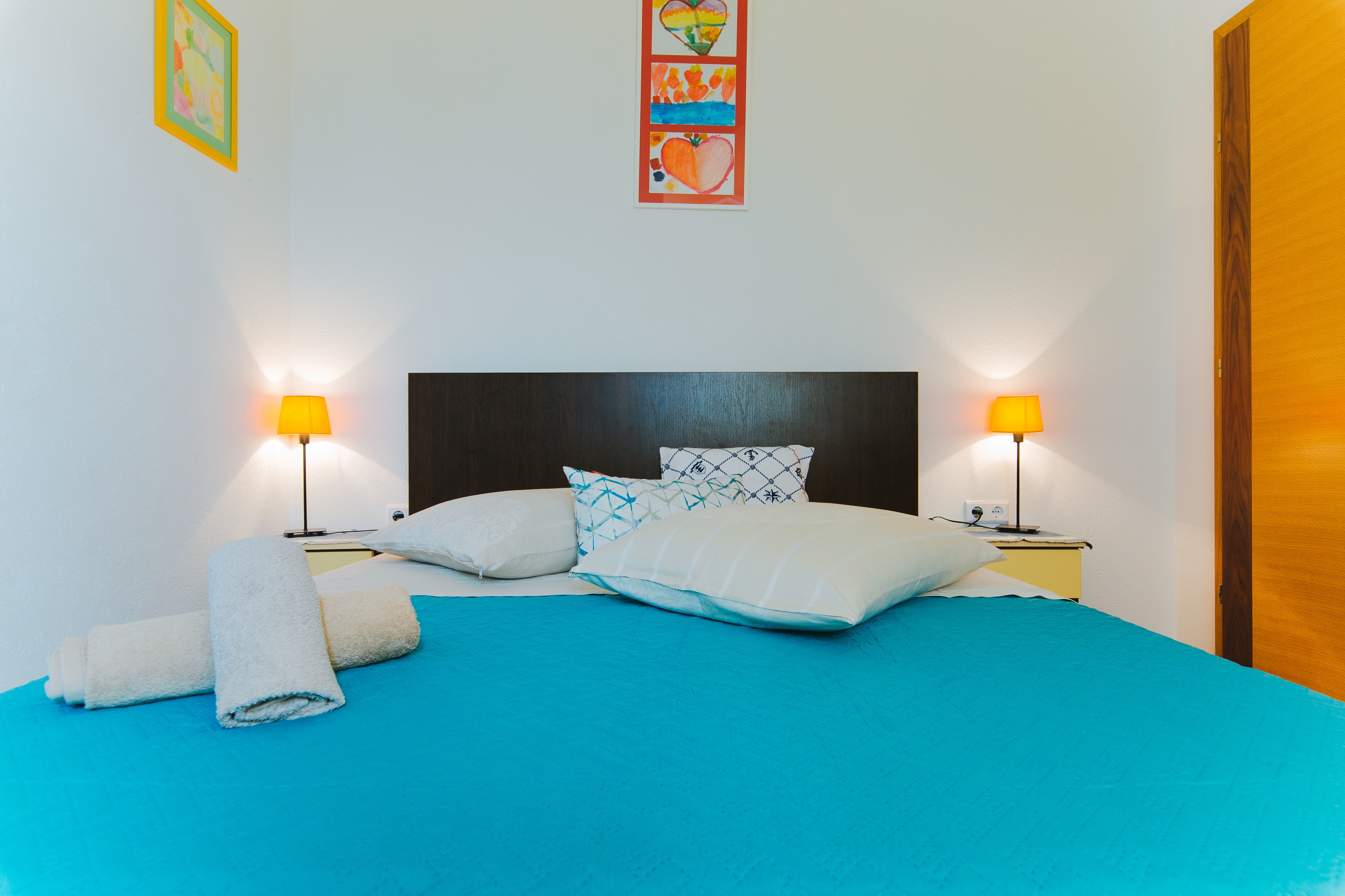 Two bedroom apartment with terrace and sea view Nemira, Omiš  A-e