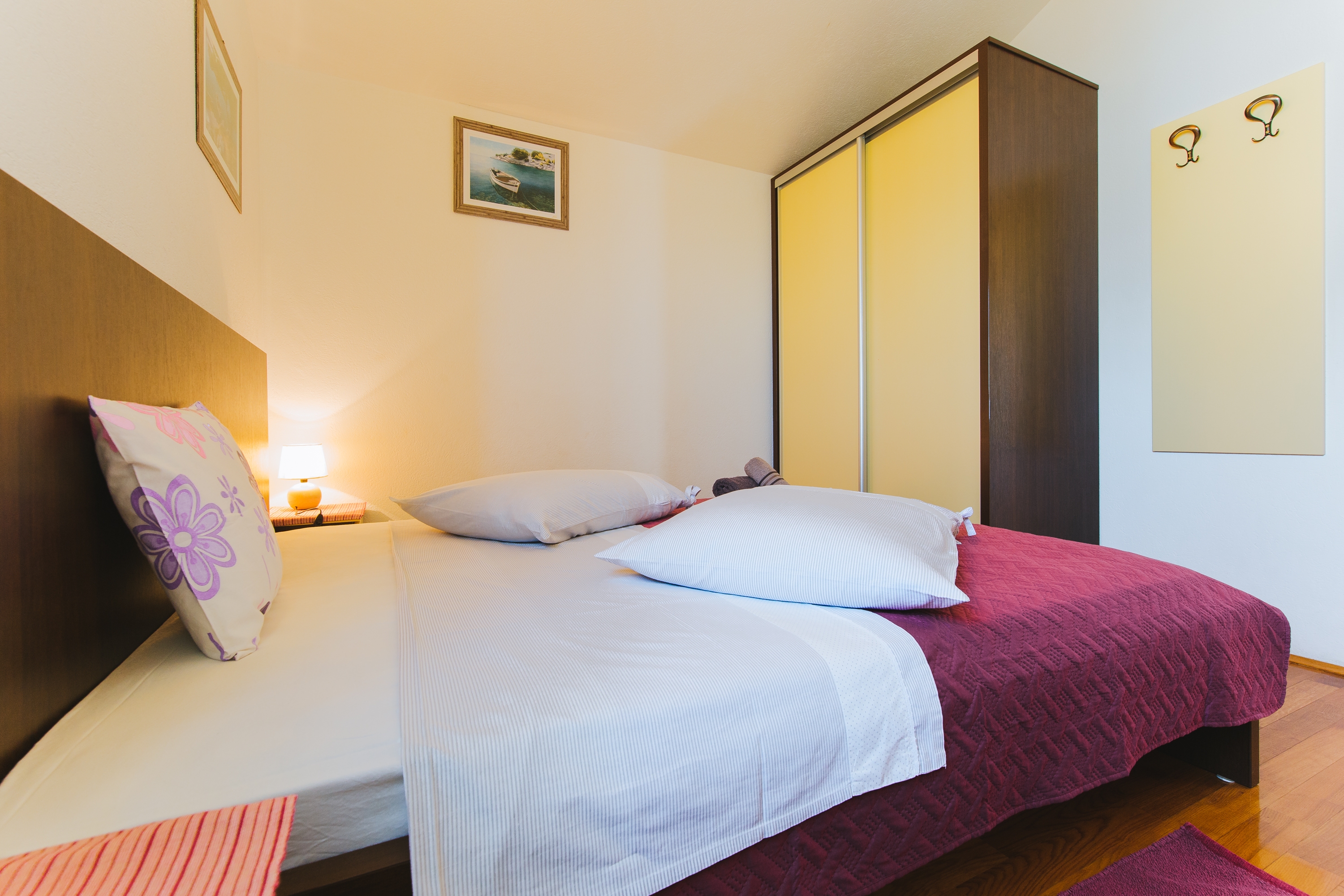 Two bedroom apartment with terrace and sea view Nemira, Omiš  A-e