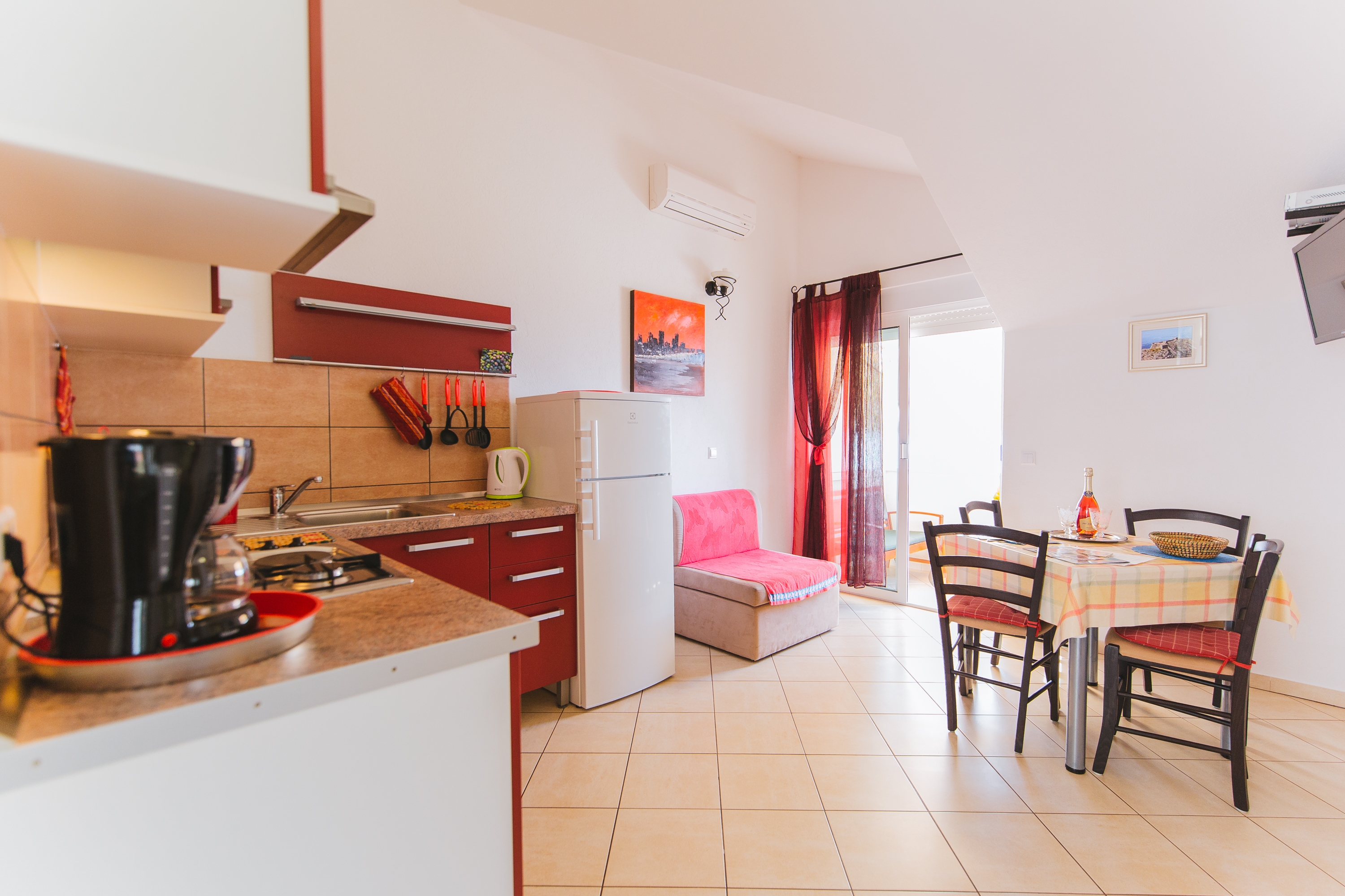 Two bedroom apartment with terrace and sea view Nemira (Omiš) (A-13055-e)