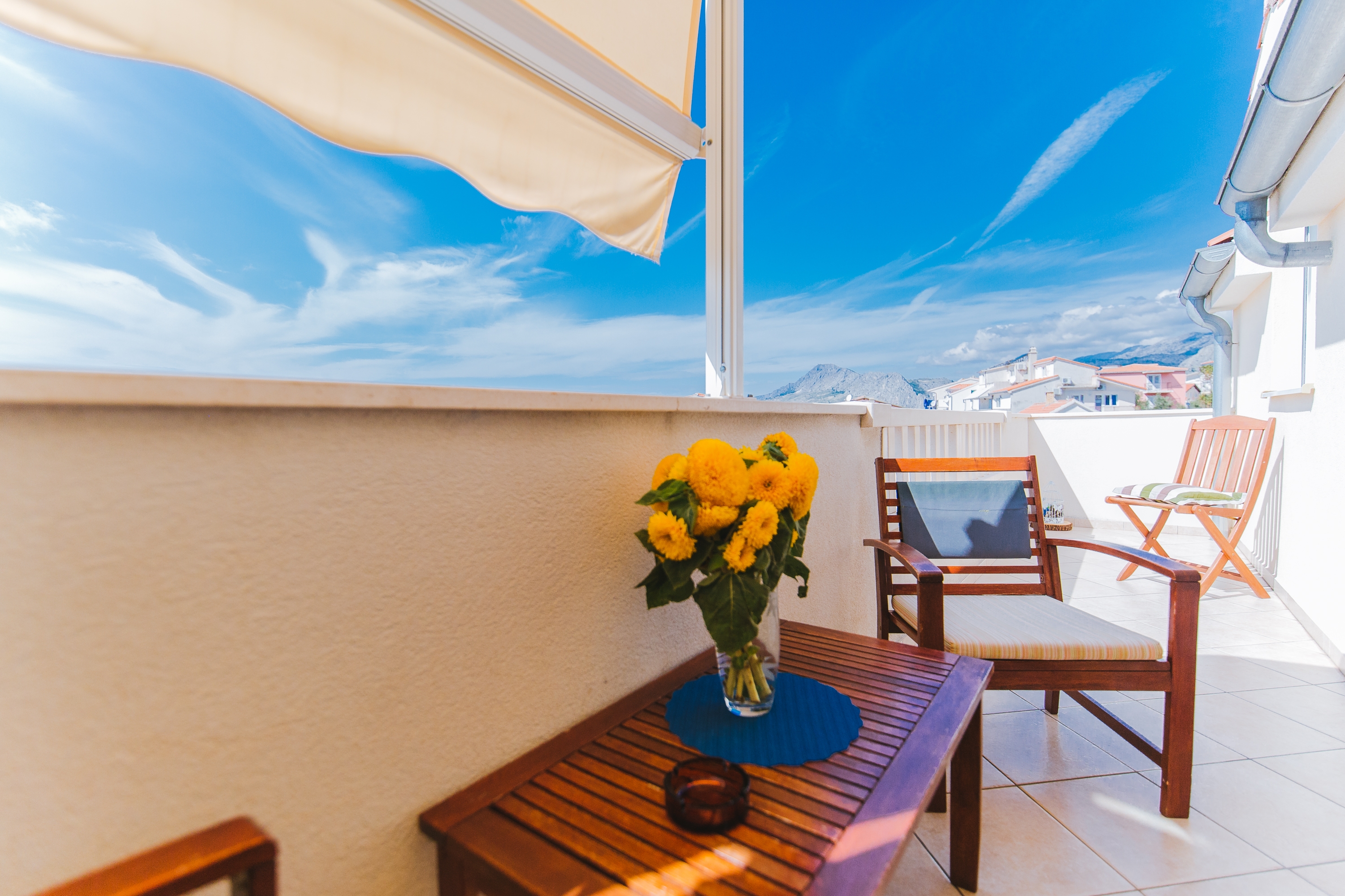Two bedroom apartment with terrace and sea view Nemira, Omiš  A-e