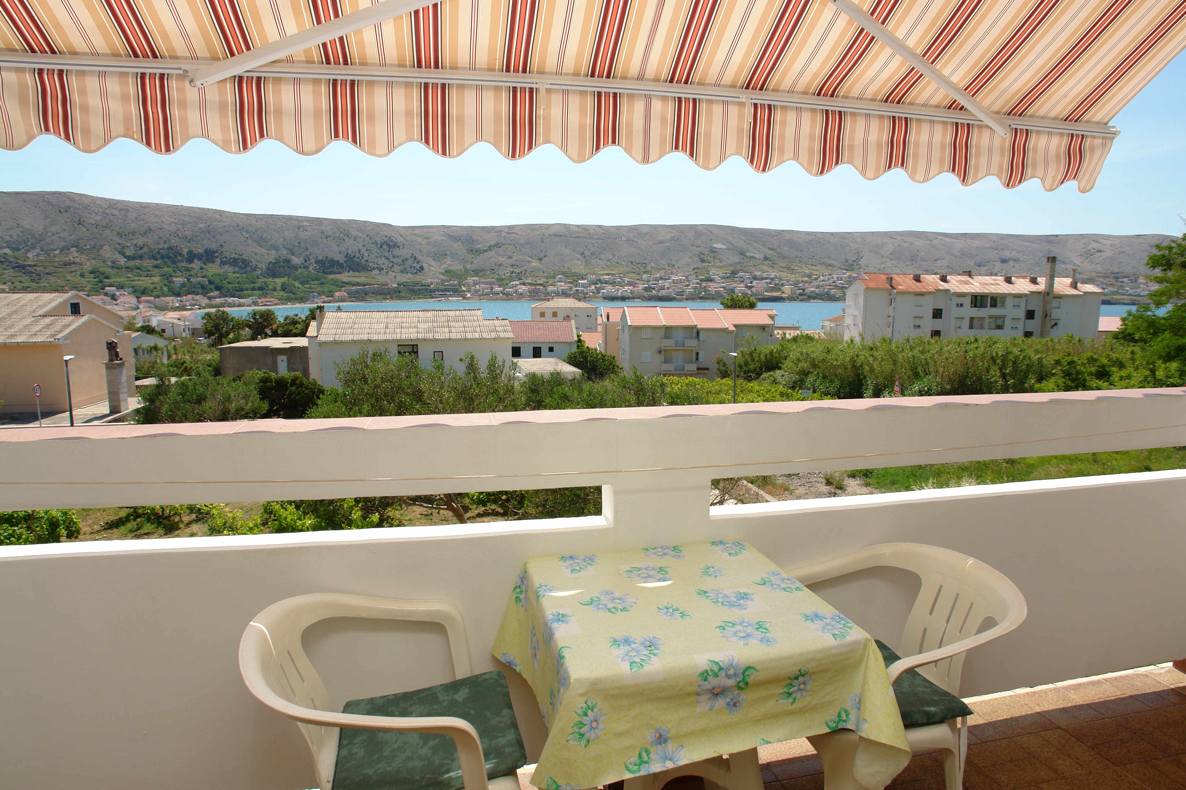 Studio flat with balcony and sea view Pag (AS-13060-a)