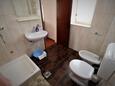 Ванная комната Pag, Ванная комната в размещении типа studio-apartment, Домашние животные допускаются и WiFi.