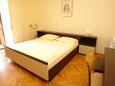 Ložnice Pag, Ložnice v ubytování typu room, s klimatizací, domácí mazlíčci povoleni a WiFi.