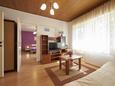Obývací pokoj Trogir, Obývací pokoj v ubytování typu apartment, s klimatizací a WiFi.