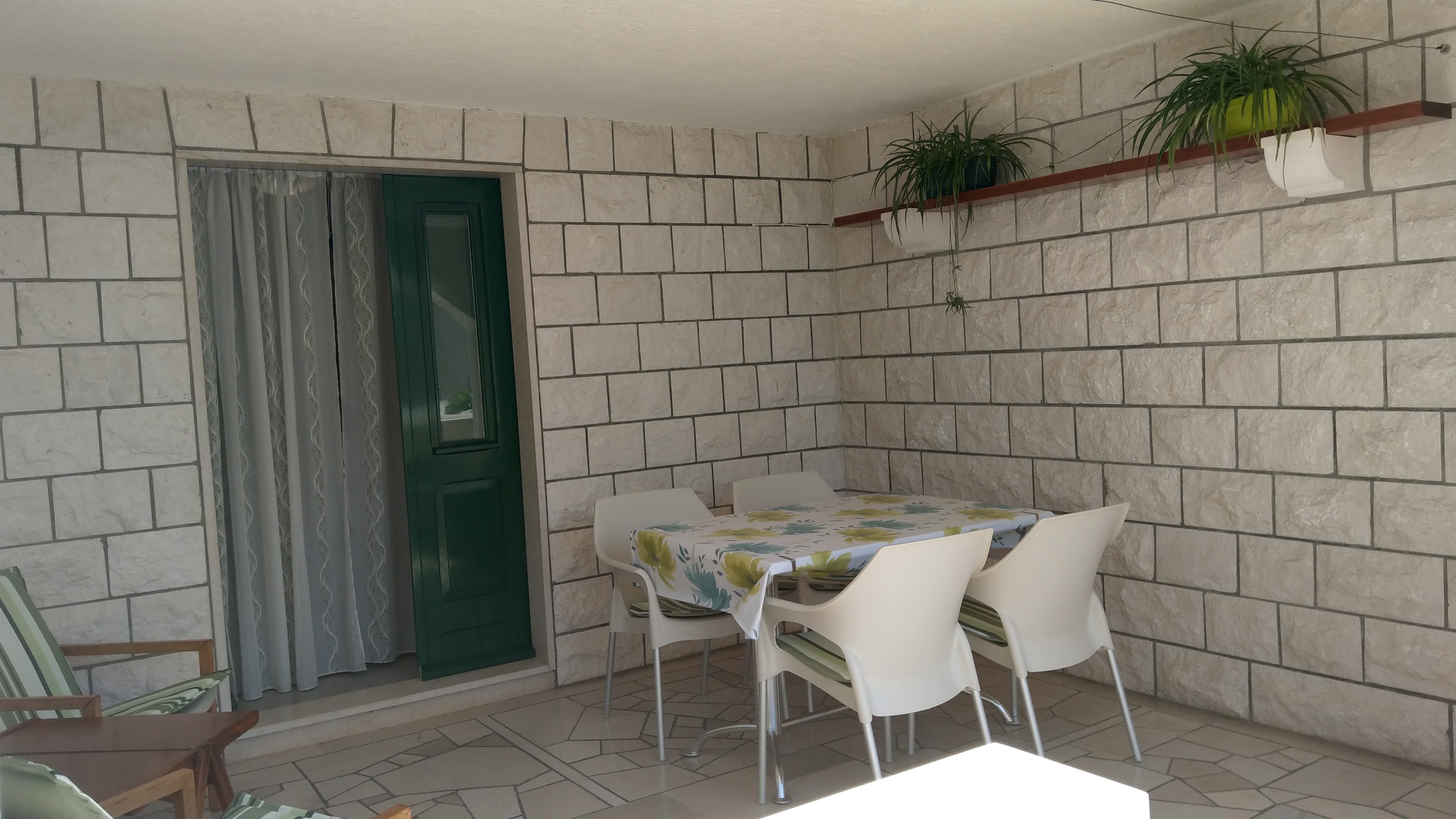 Two bedroom apartment with terrace Bol, Brač  A-a