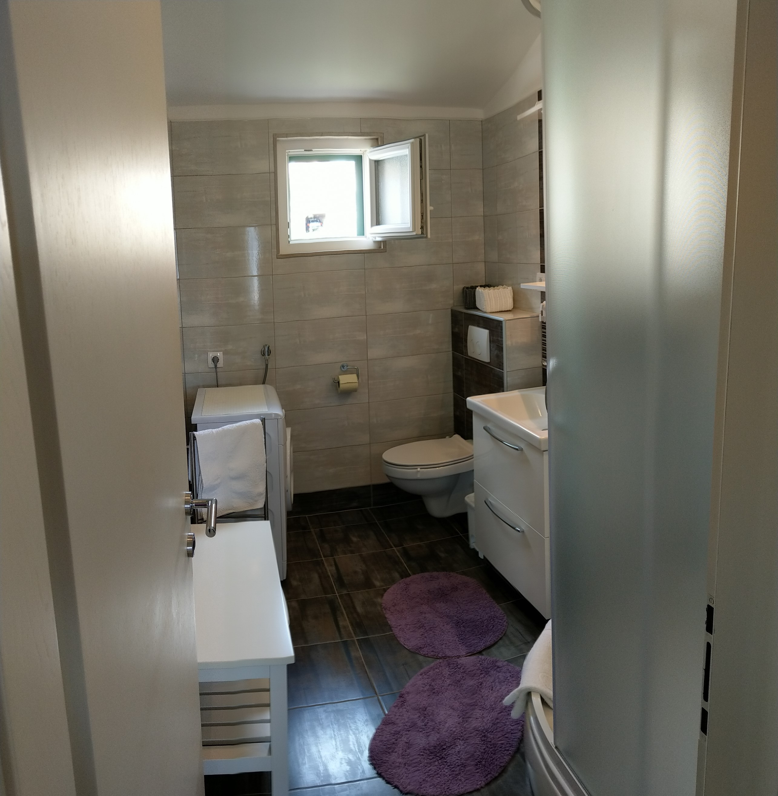 Three bedroom apartment with terrace and sea view Bol, Brač  A-b