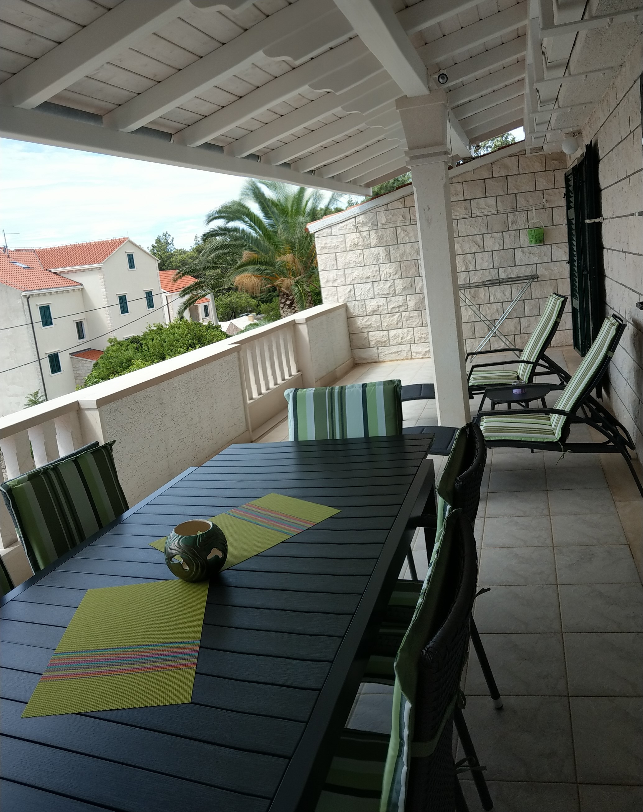 Three bedroom apartment with terrace and sea view Bol, Brač  A-b