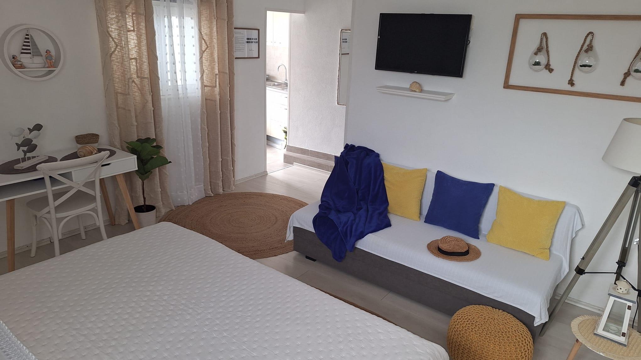 Studio flat with terrace Hvar  AS-a