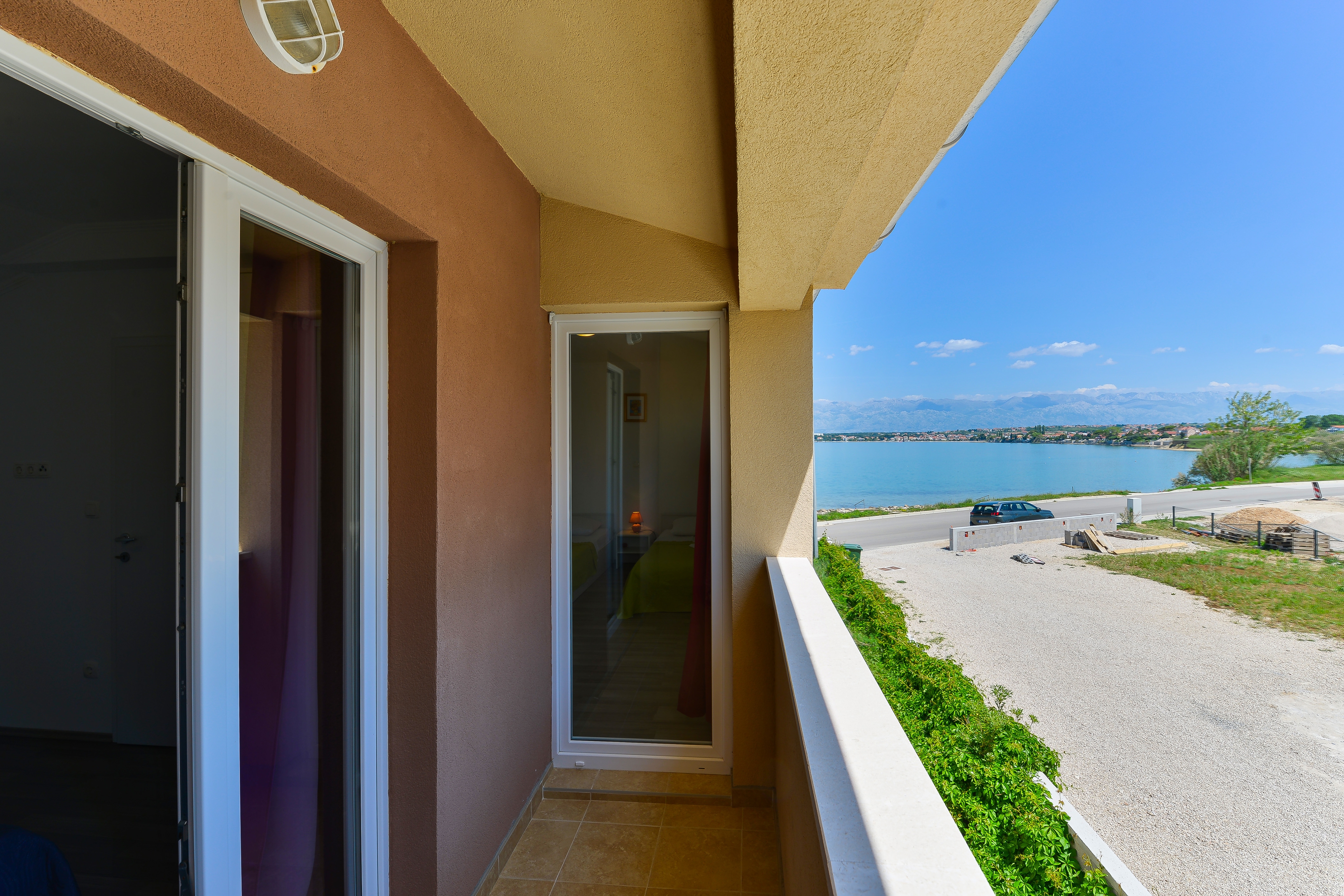 Two bedroom apartment near beach Nin, Zadar  A-a