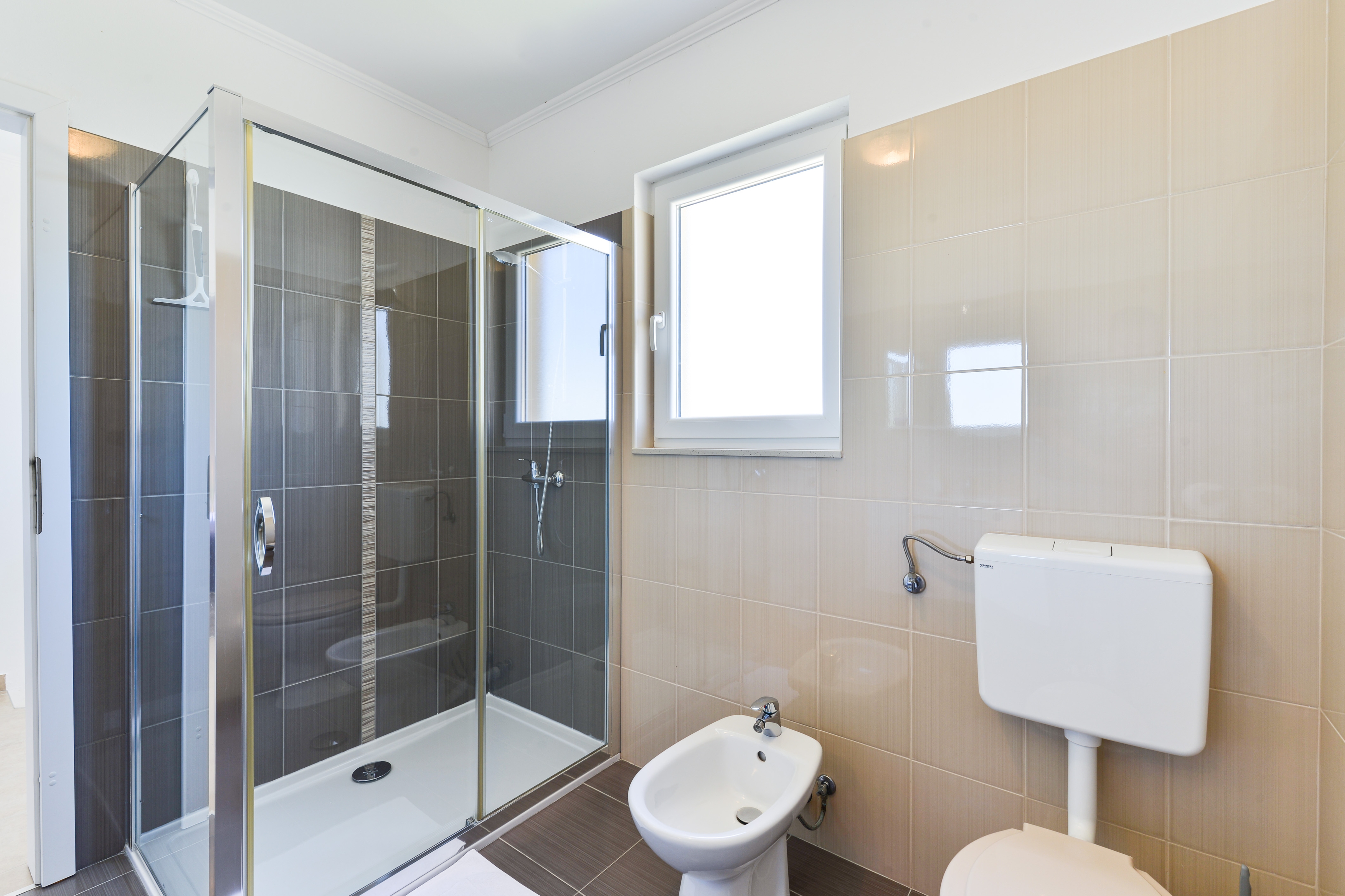 Two bedroom apartment near beach Nin, Zadar  A-a