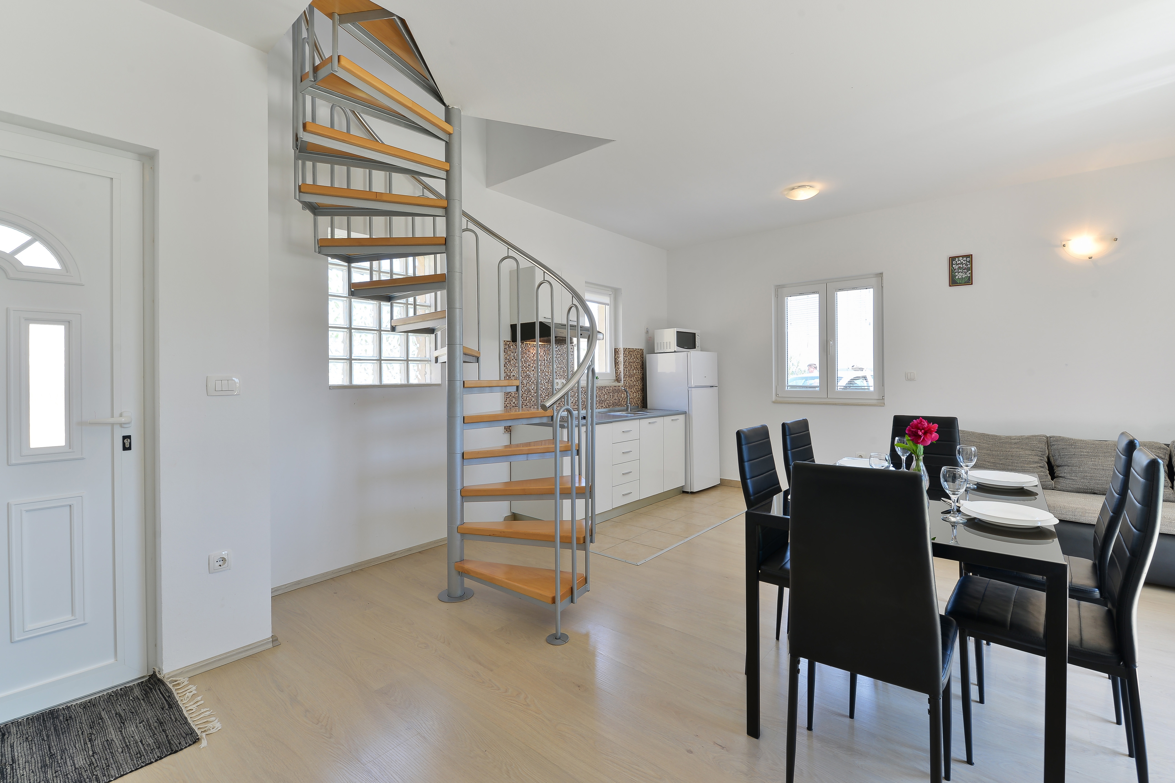 Two bedroom apartment near beach Nin, Zadar  A-a