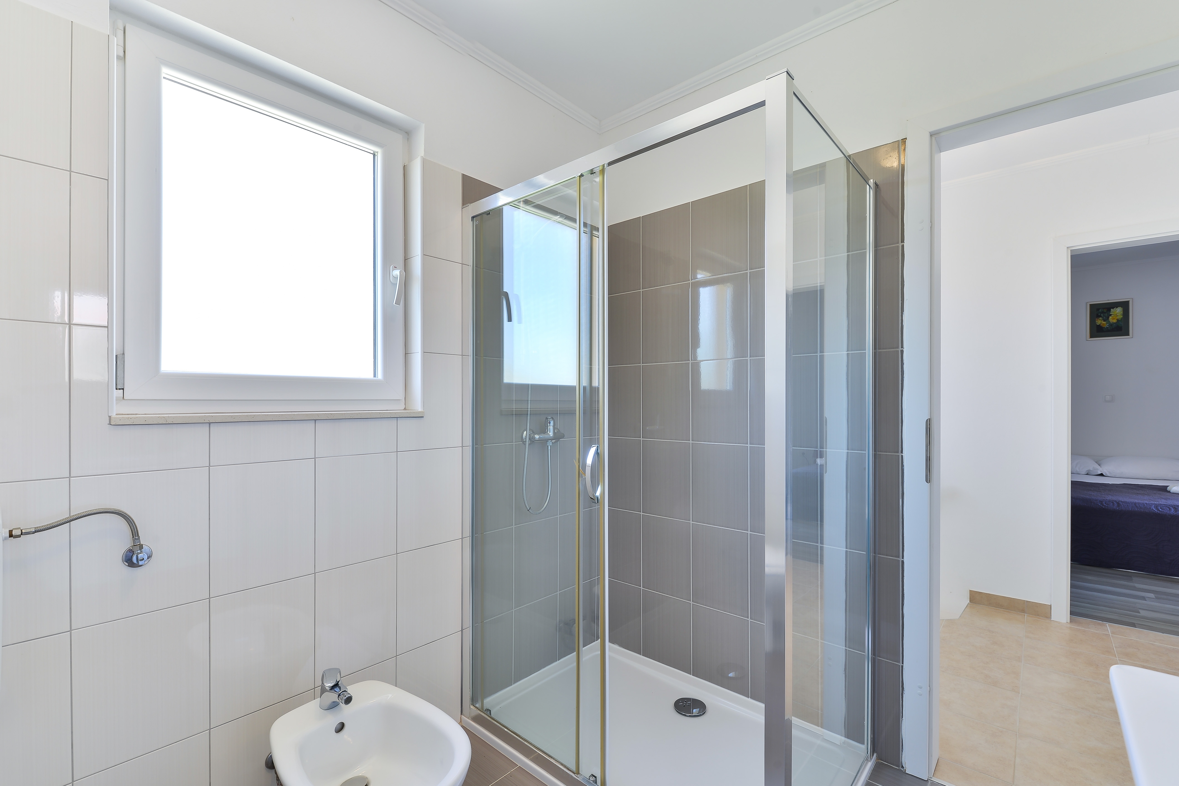 Two bedroom apartment near beach Nin, Zadar  A-b
