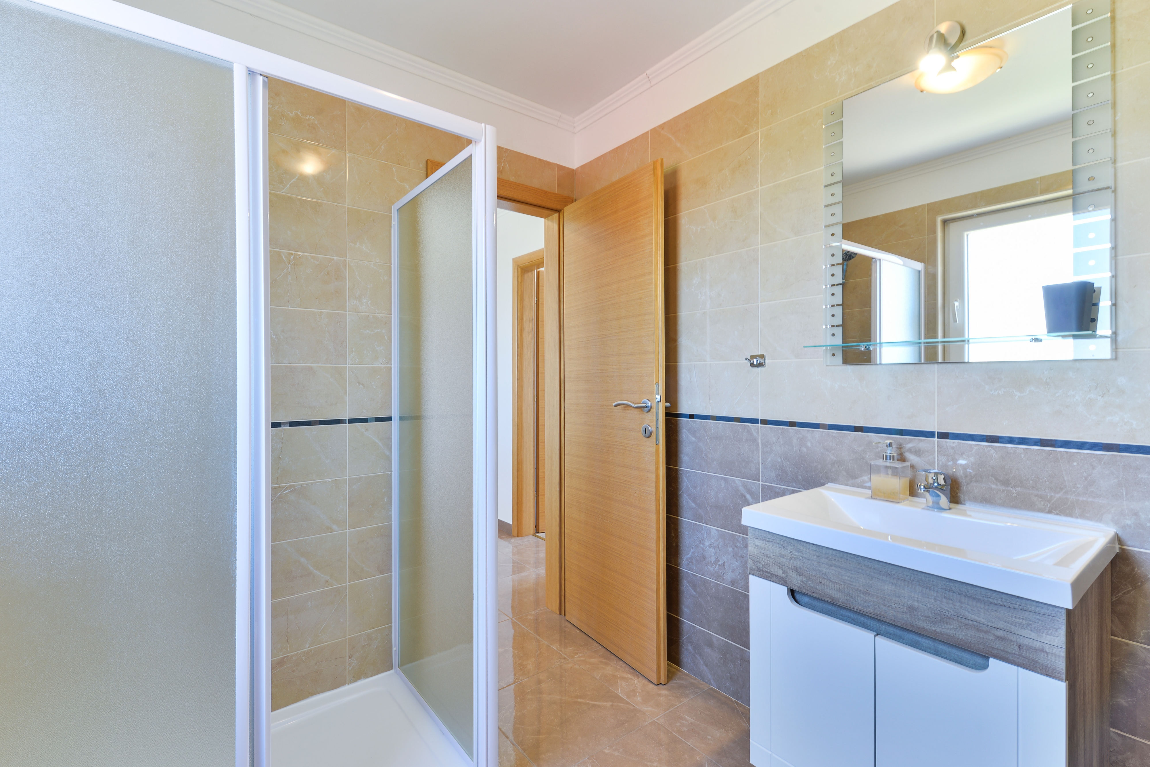 Two bedroom apartment near beach Nin, Zadar  A-d