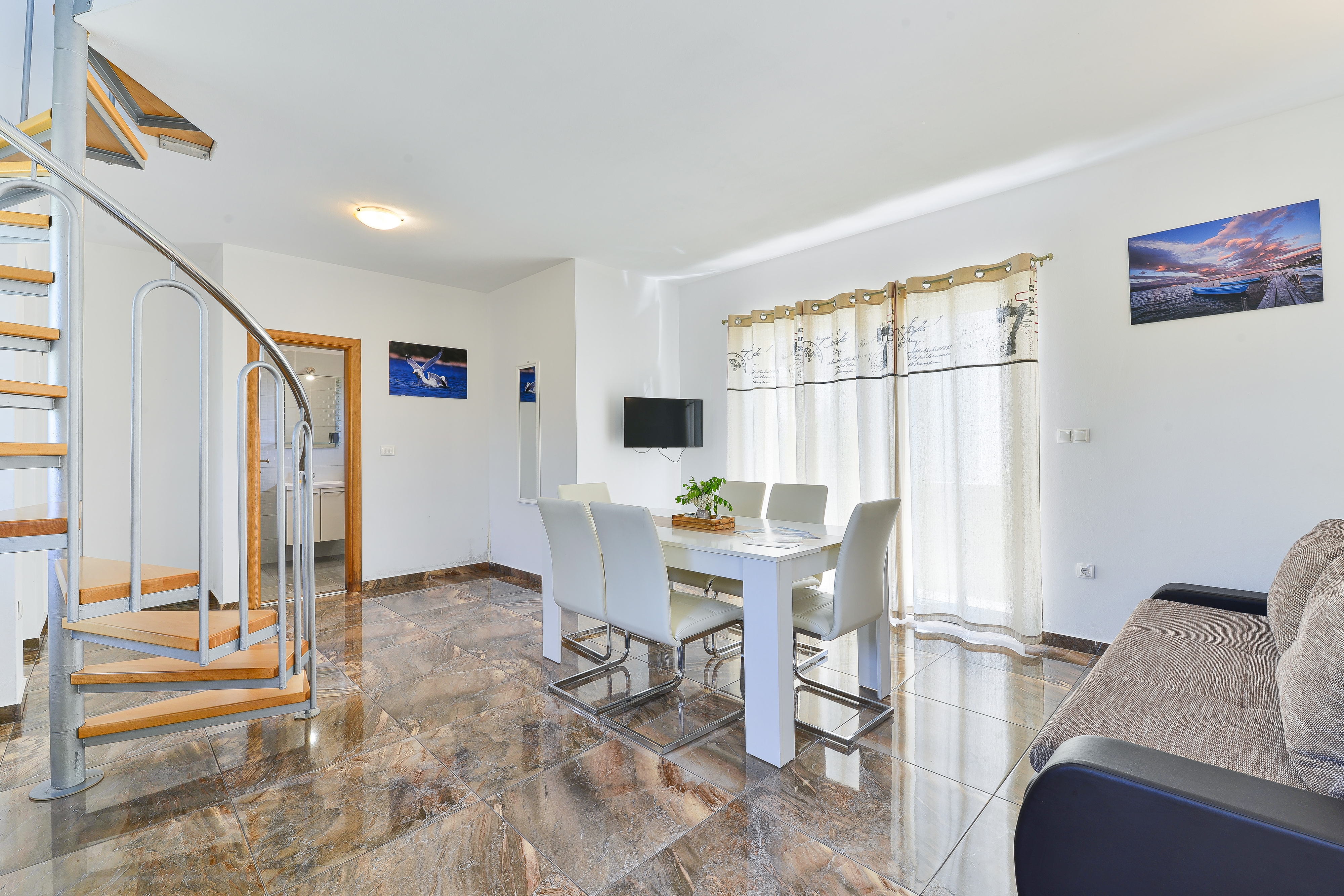 Two bedroom apartment near beach Nin (Zadar) (A-13172-d) Two bedroom apartment near beach Nin (Zadar) (A-13172-d)
