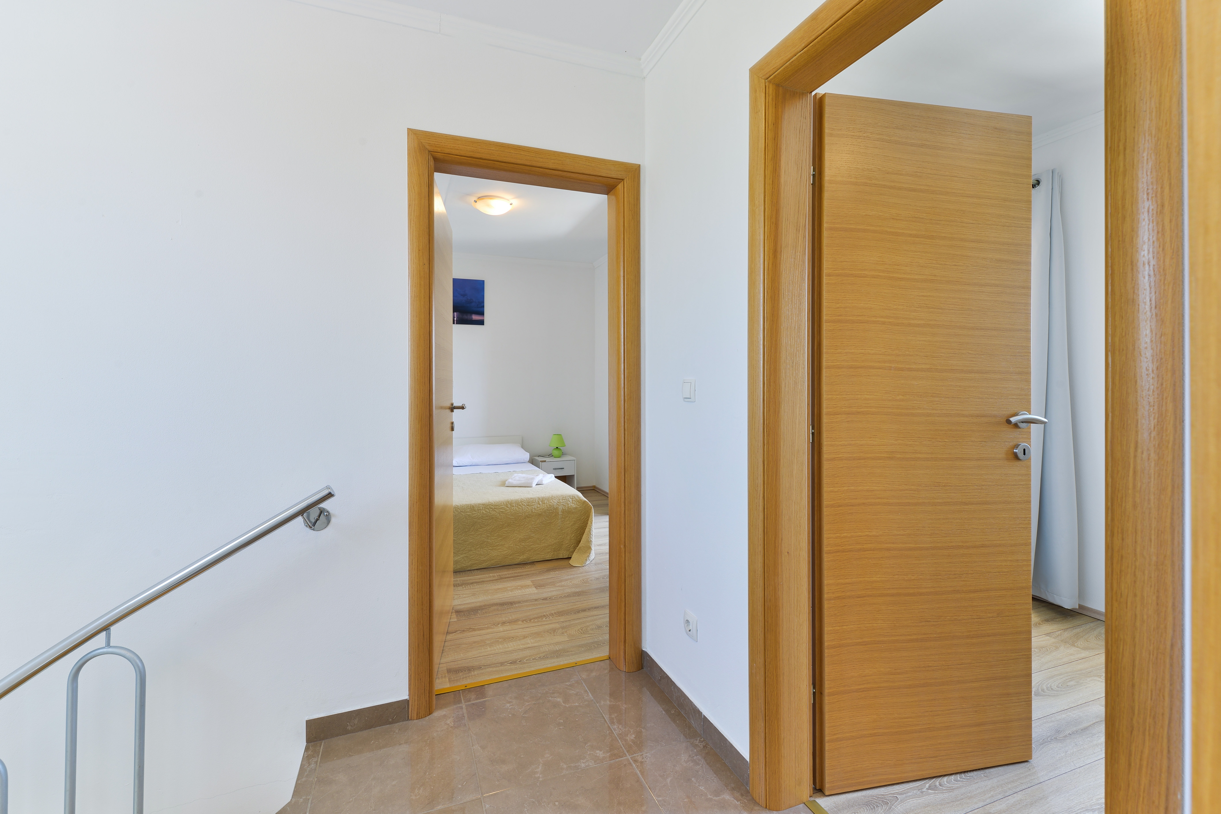 Two bedroom apartment near beach Nin, Zadar  A-d