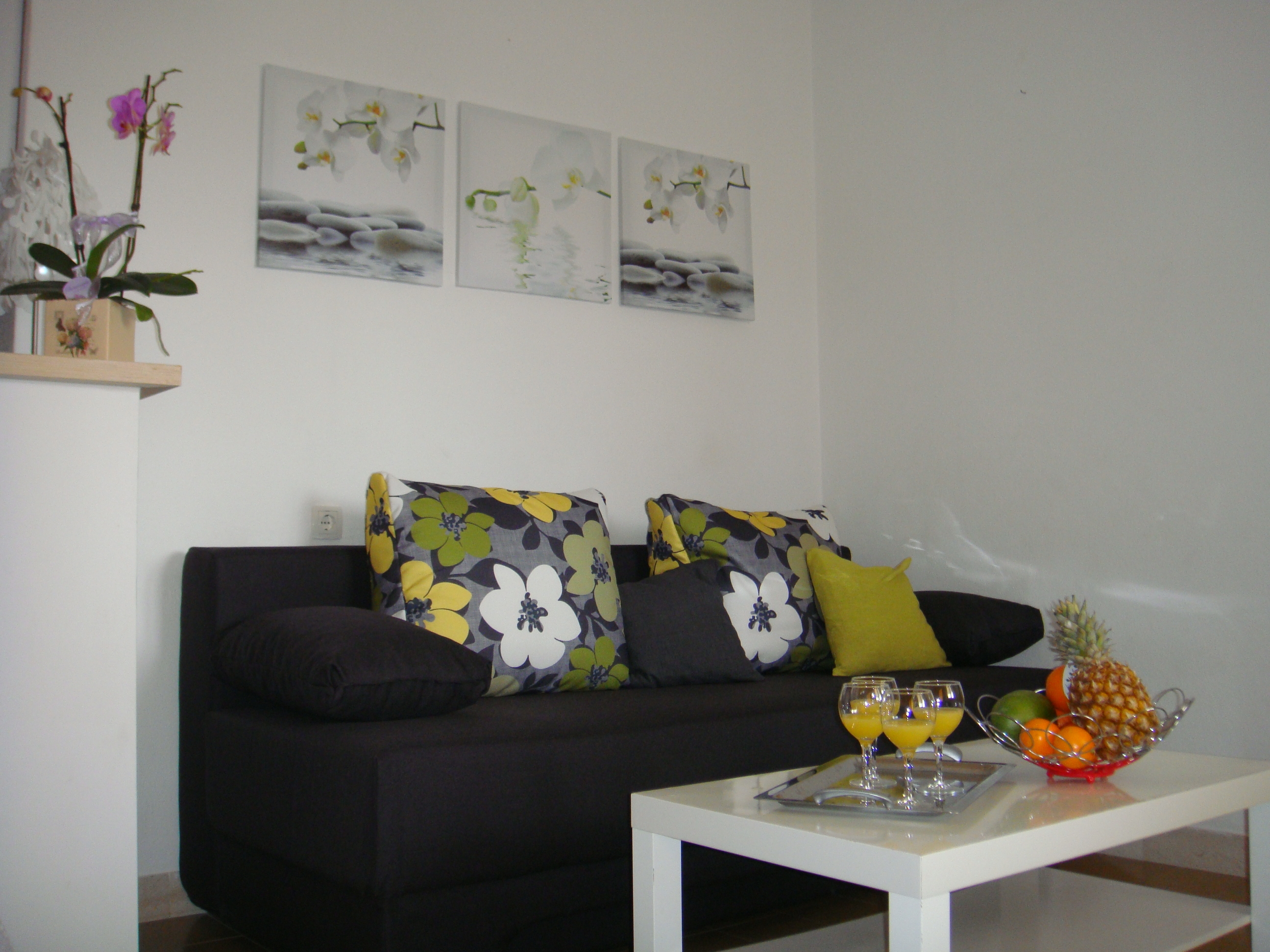 Two bedroom apartment with air-conditioning Supetar, Brač (A-13180-b) Two bedroom apartment with air-conditioning Supetar, Brač (A-13180-b)