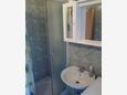 Ванная комната Gradac, Ванная комната в размещении типа apartment, WiFi.