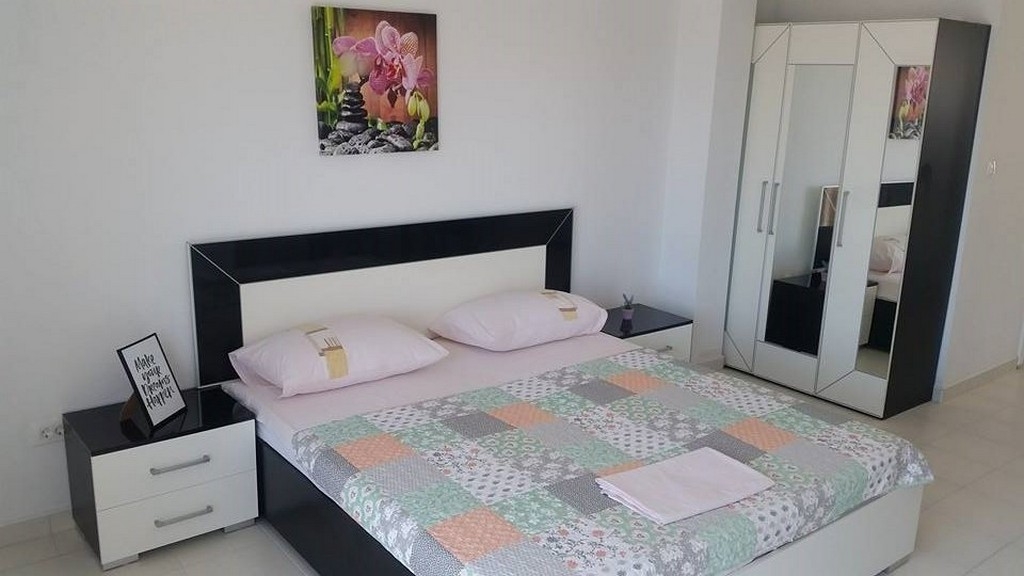 Studio flat with balcony and sea view Gradac, Makarska  AS-a
