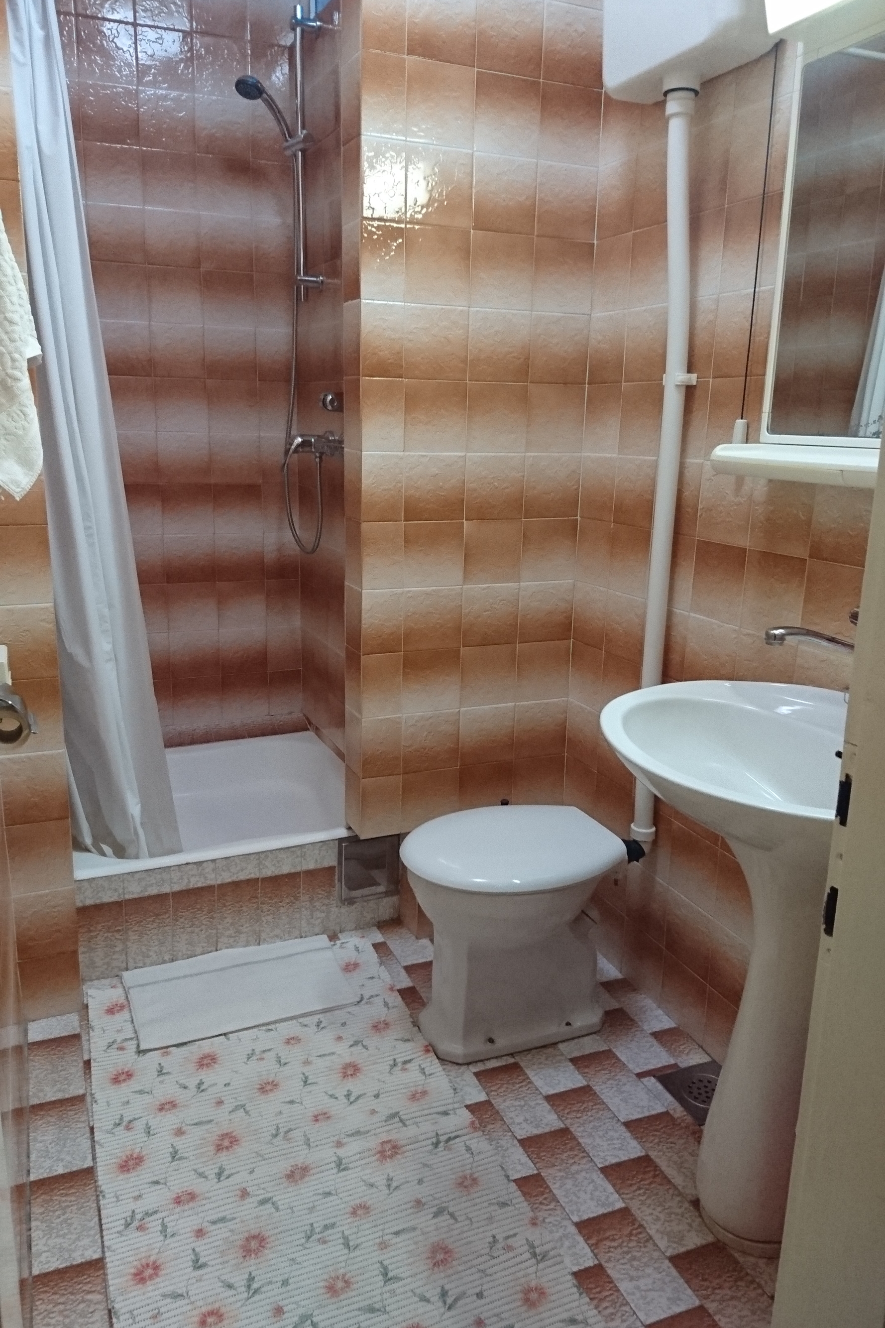 Four bedroom apartment near beach Broce, Pelješac  A-a
