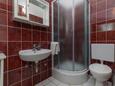 Ванная комната Podaca, Ванная комната в размещении типа apartment, WiFi.