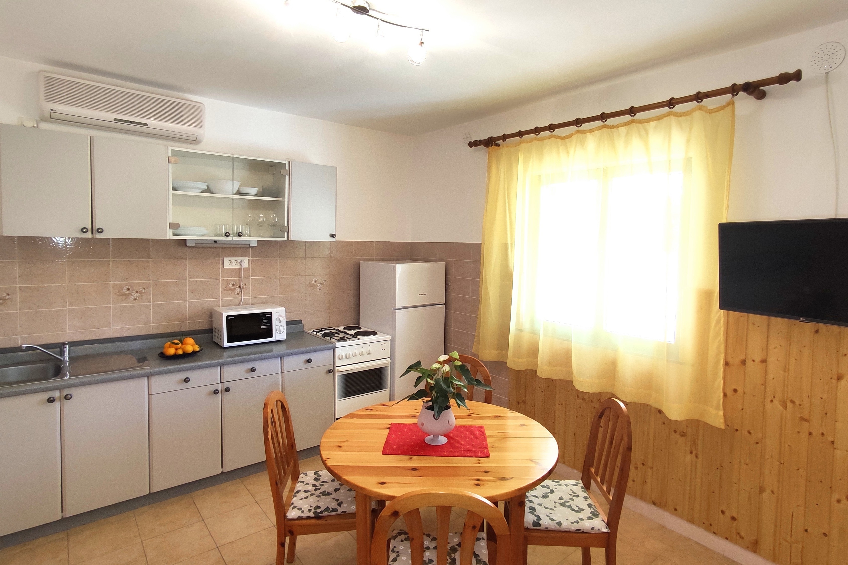 Two bedroom apartment with terrace and sea view Gršćica, Korčula (A-132-a)