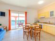 Dining room Karbuni, Dining room in the apartment, (pet friendly) and WiFi.
