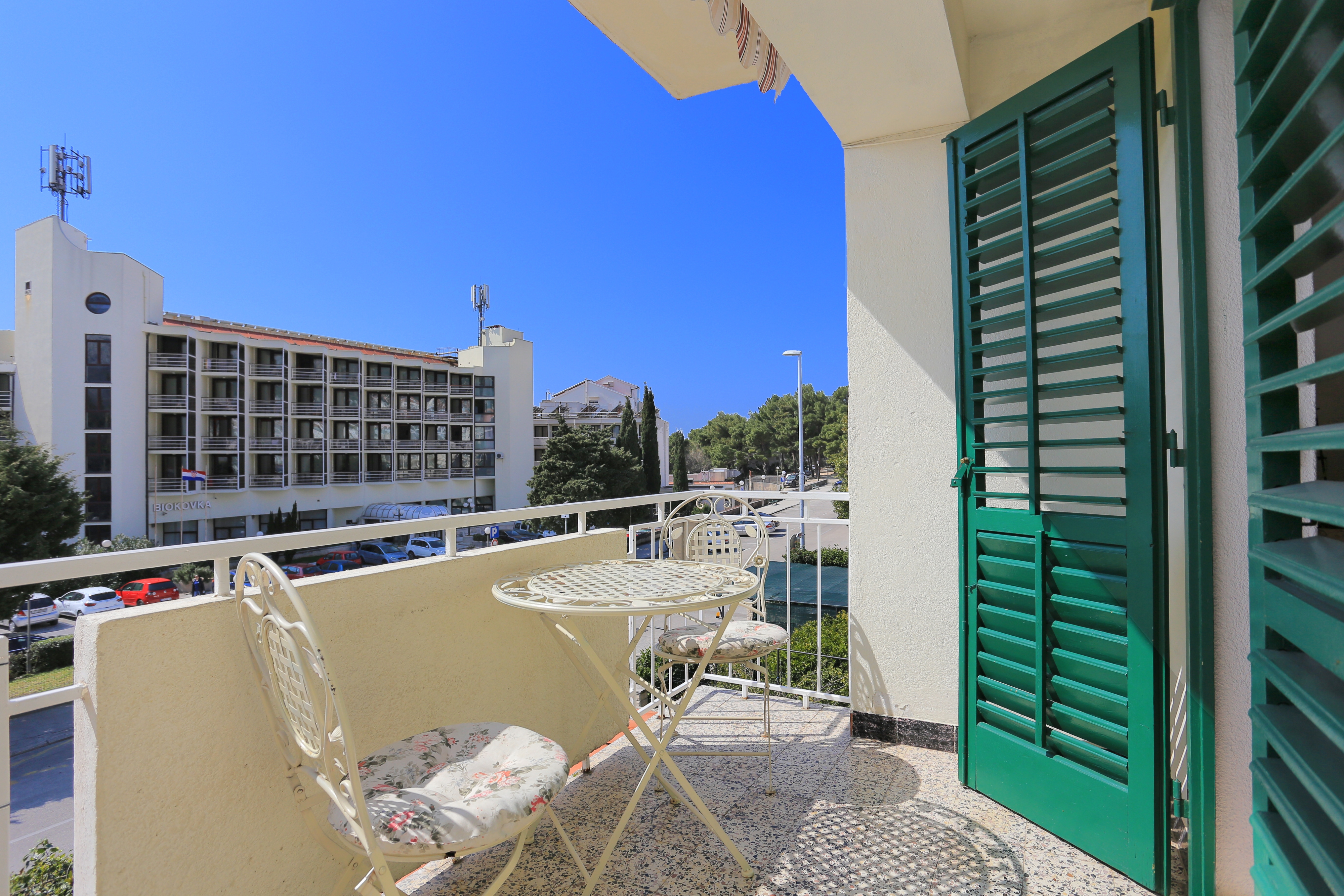 Two bedroom apartment with balcony Makarska  A-a