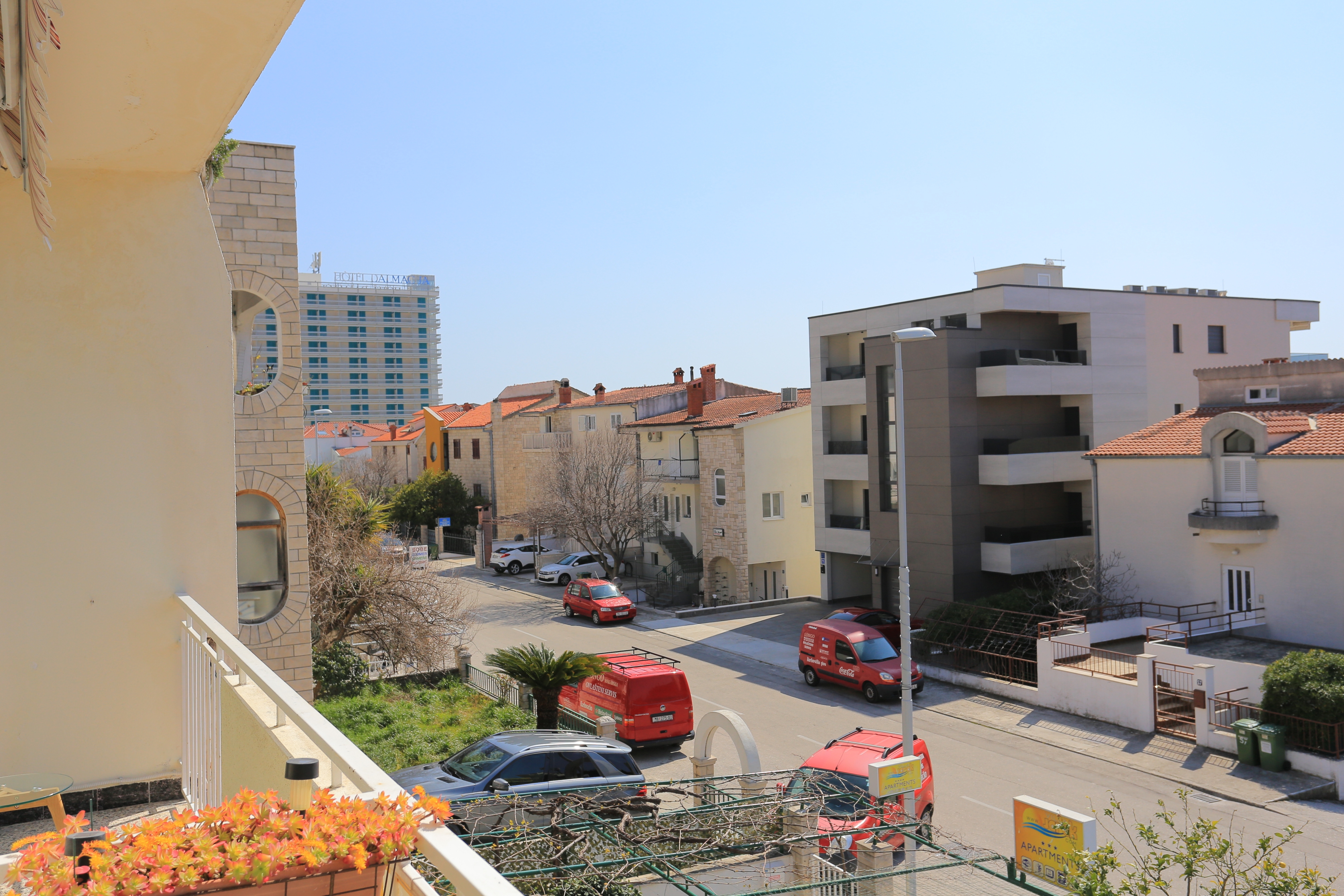 Two bedroom apartment with balcony Makarska  A-a