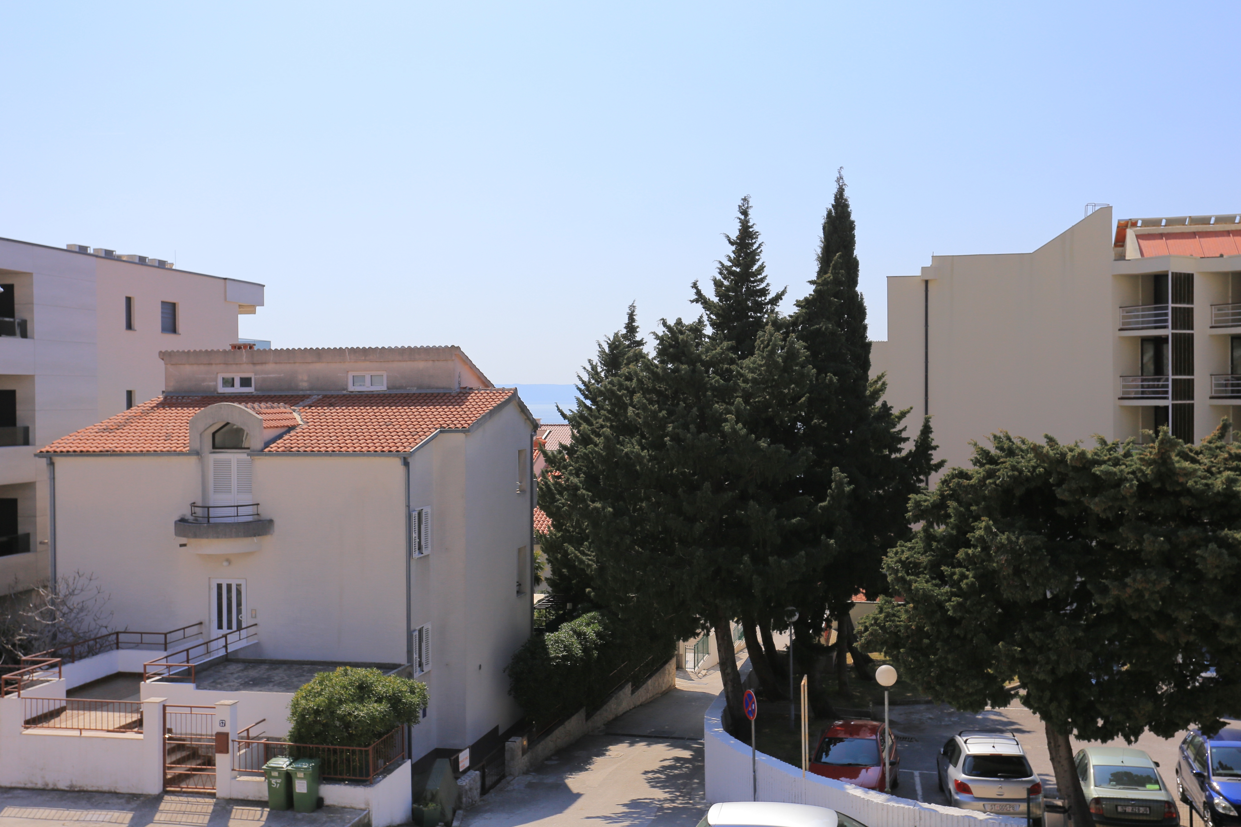 Two bedroom apartment with balcony Makarska  A-a