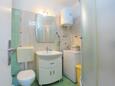 Ванная комната 1 Makarska, Ванная комната 1 в размещении типа apartment, Домашние животные допускаются и WiFi.