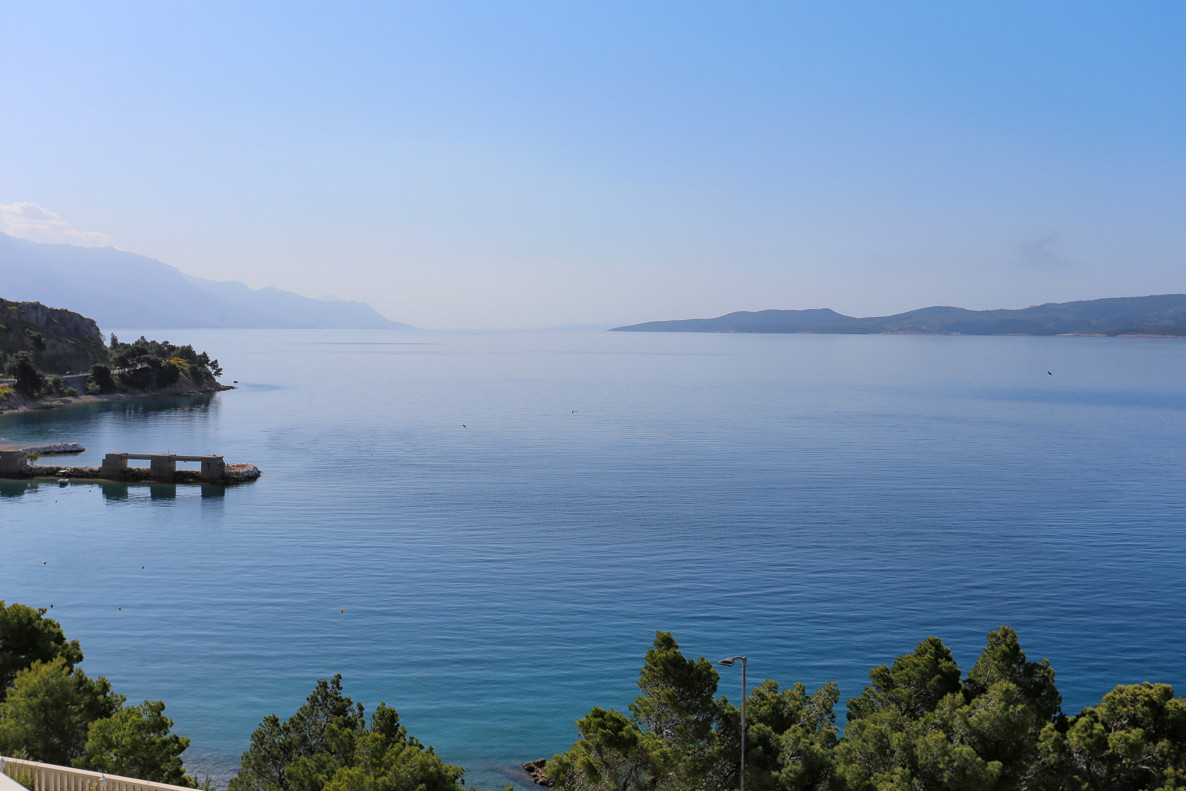 One bedroom apartment with terrace and sea view Lokva Rogoznica, Omiš  A-b
